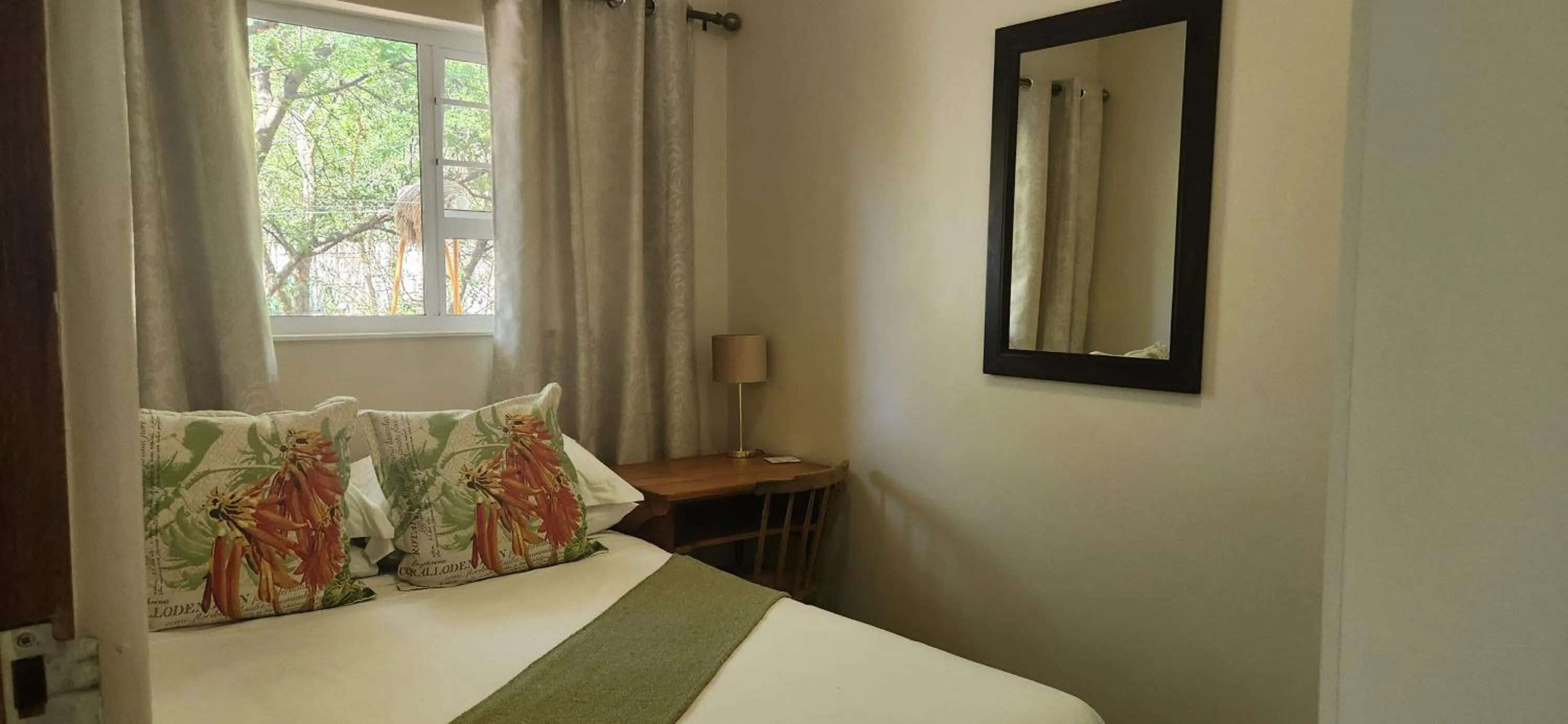 Bed in a Dam's View Accommodation