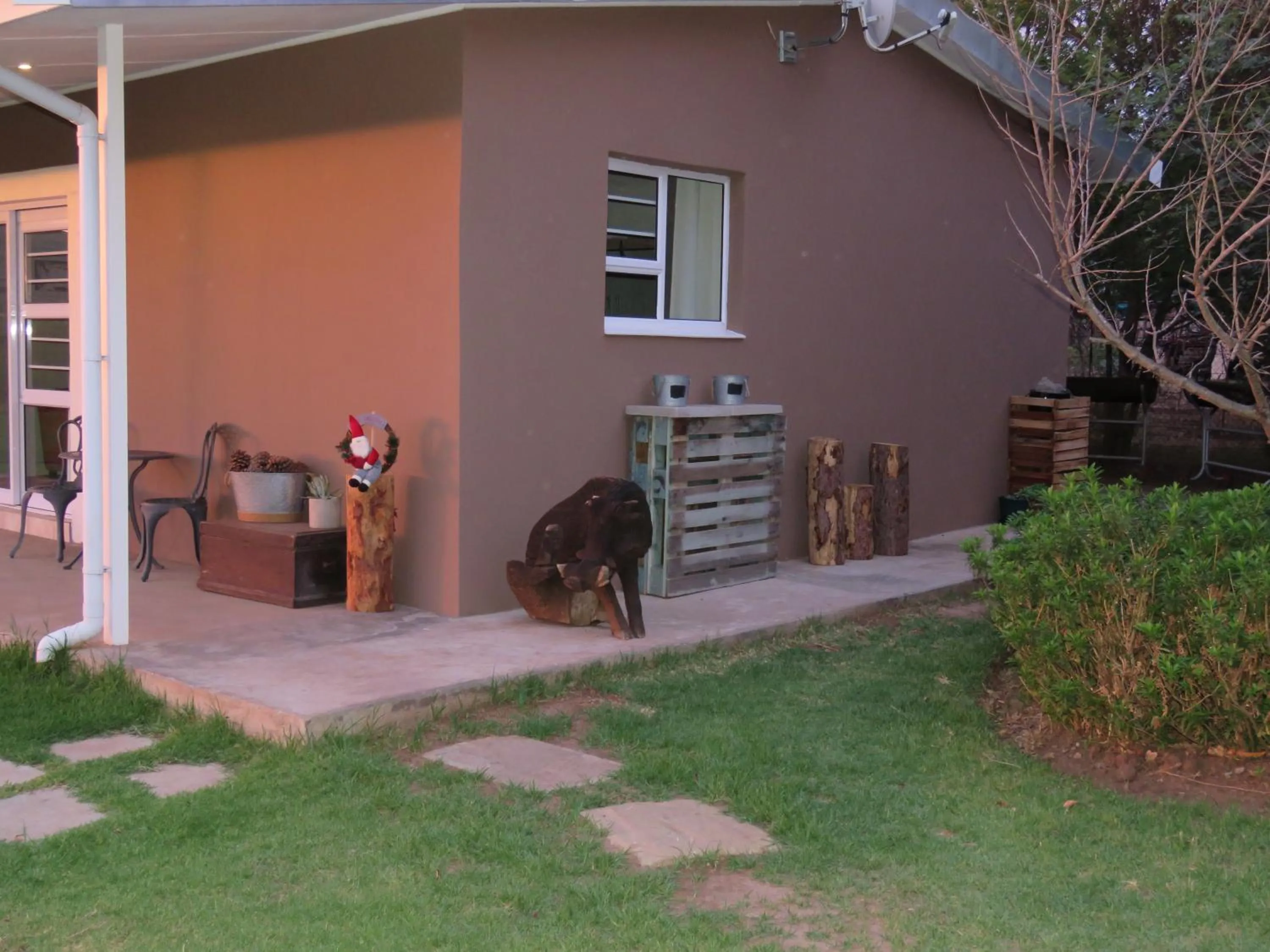 a Dam's View Accommodation