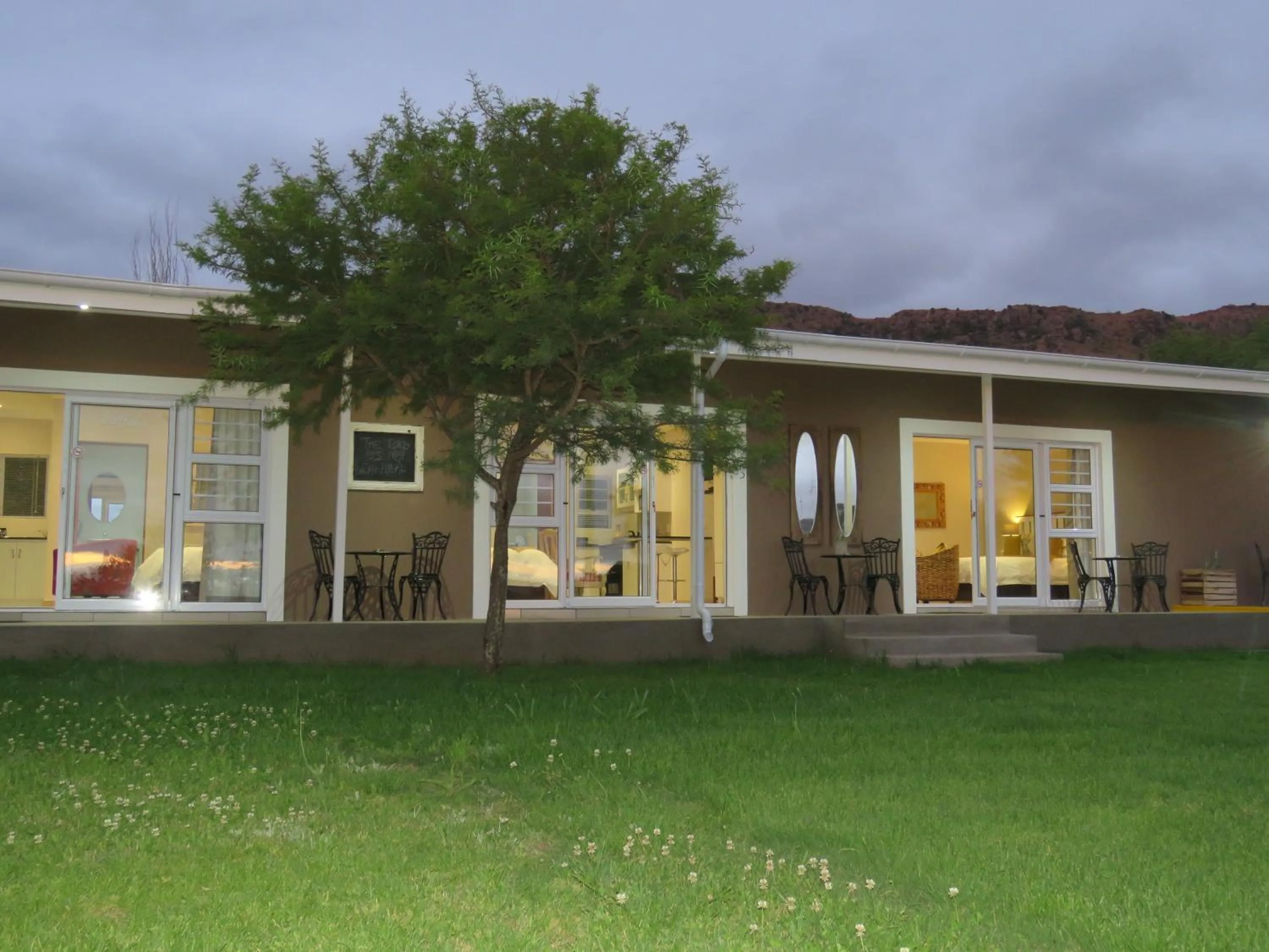 a Dam's View Accommodation