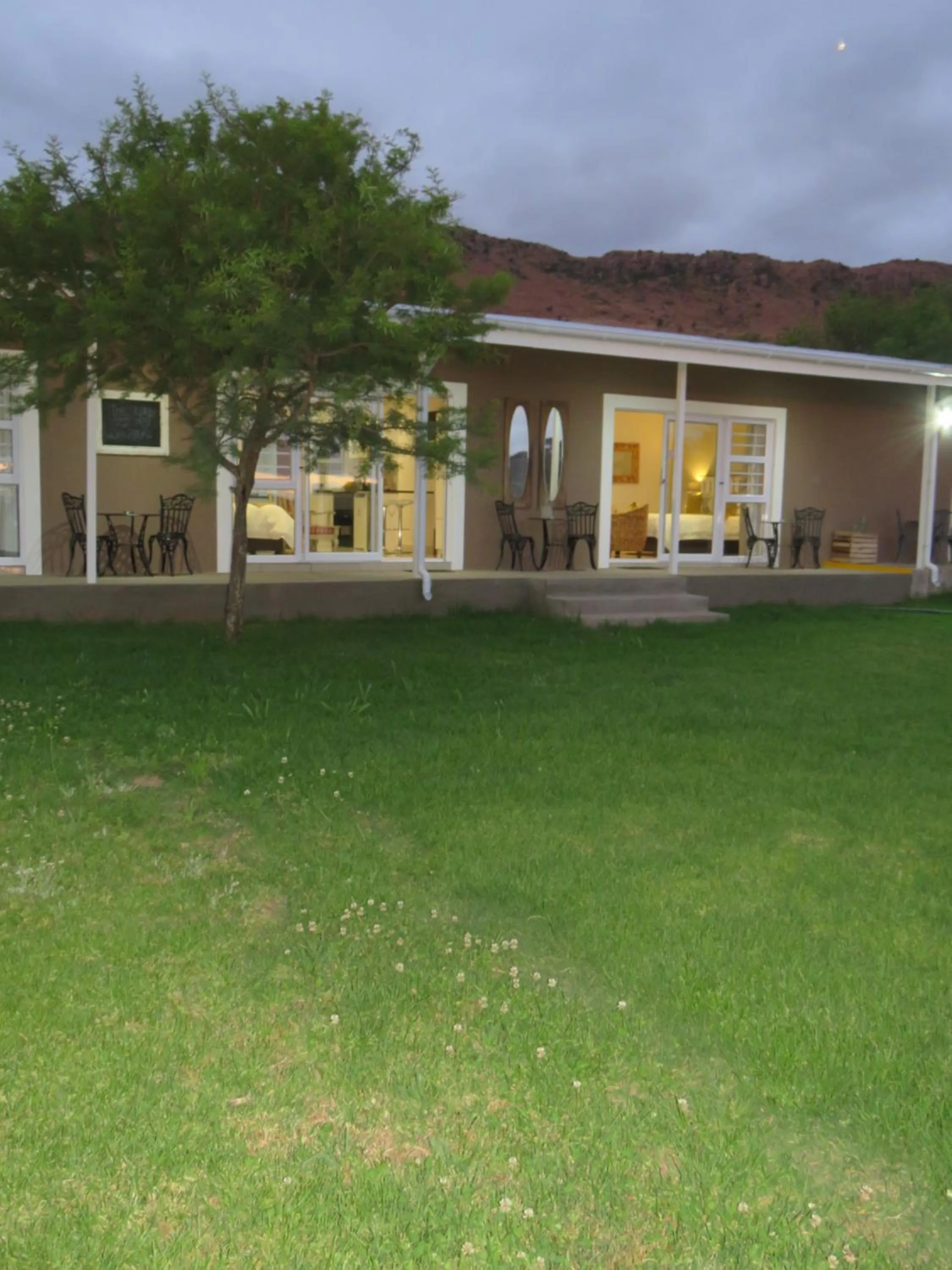 a Dam's View Accommodation