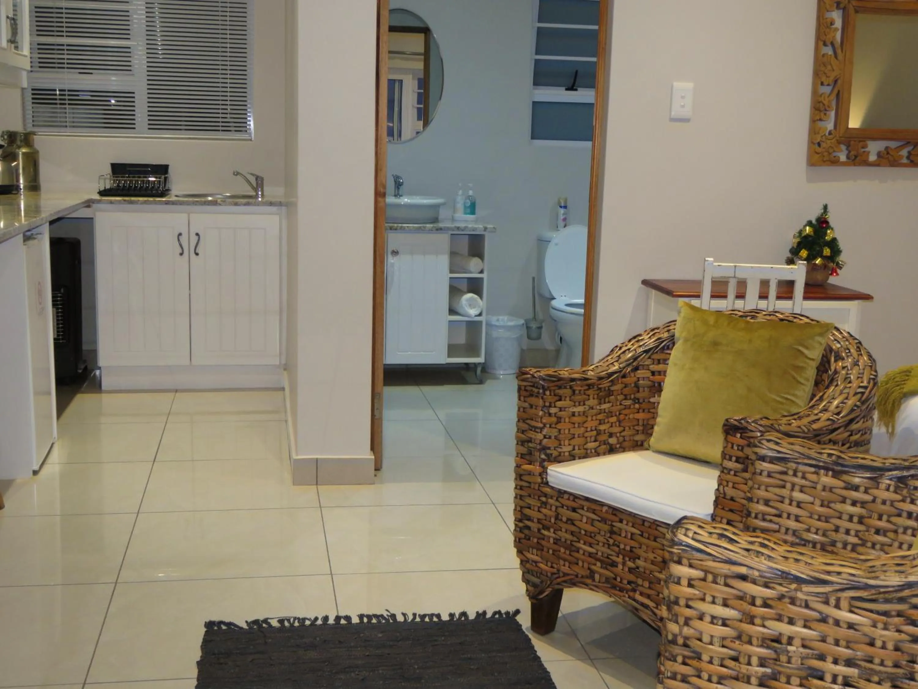 a Dam's View Accommodation