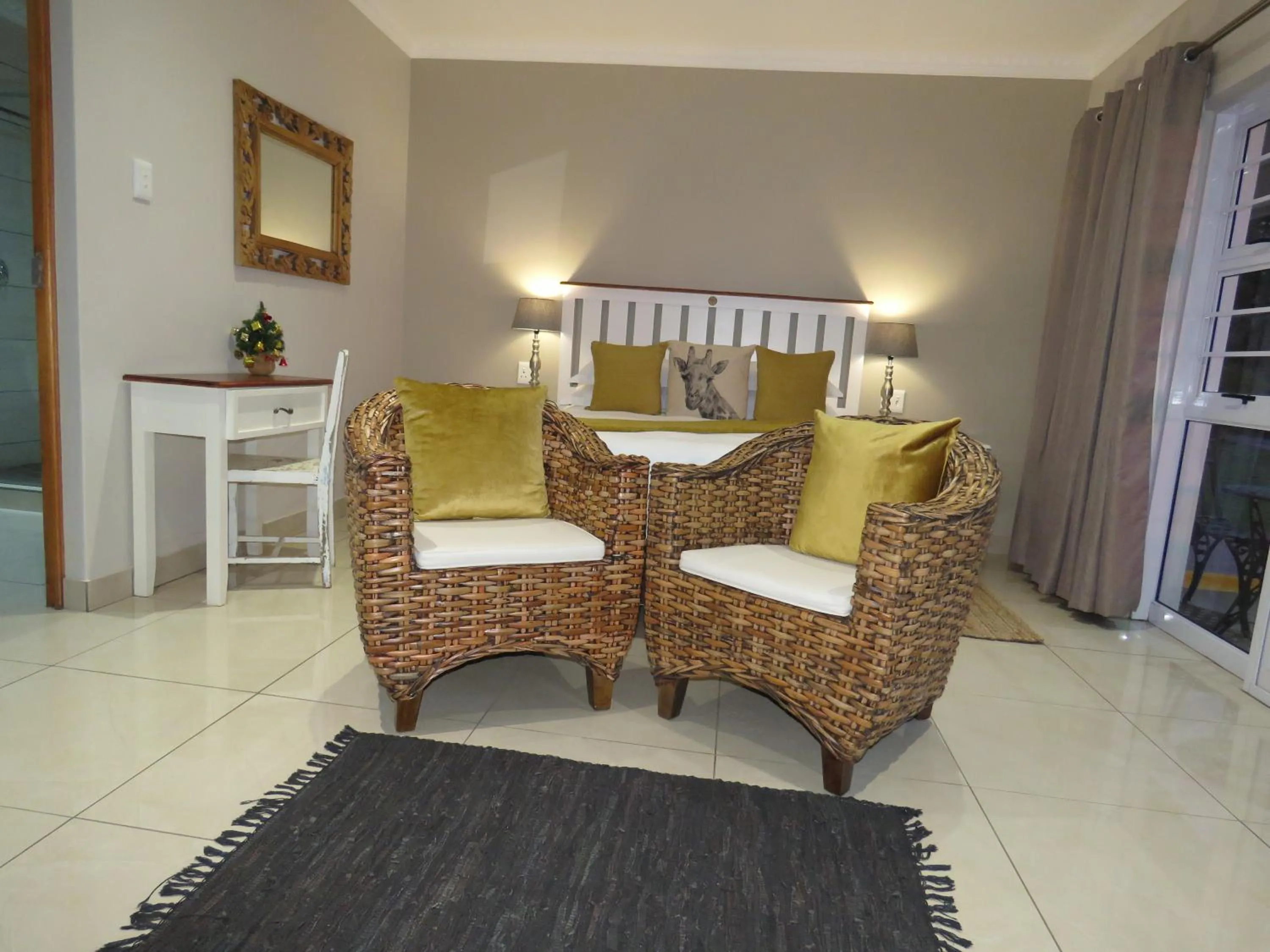 a Dam's View Accommodation