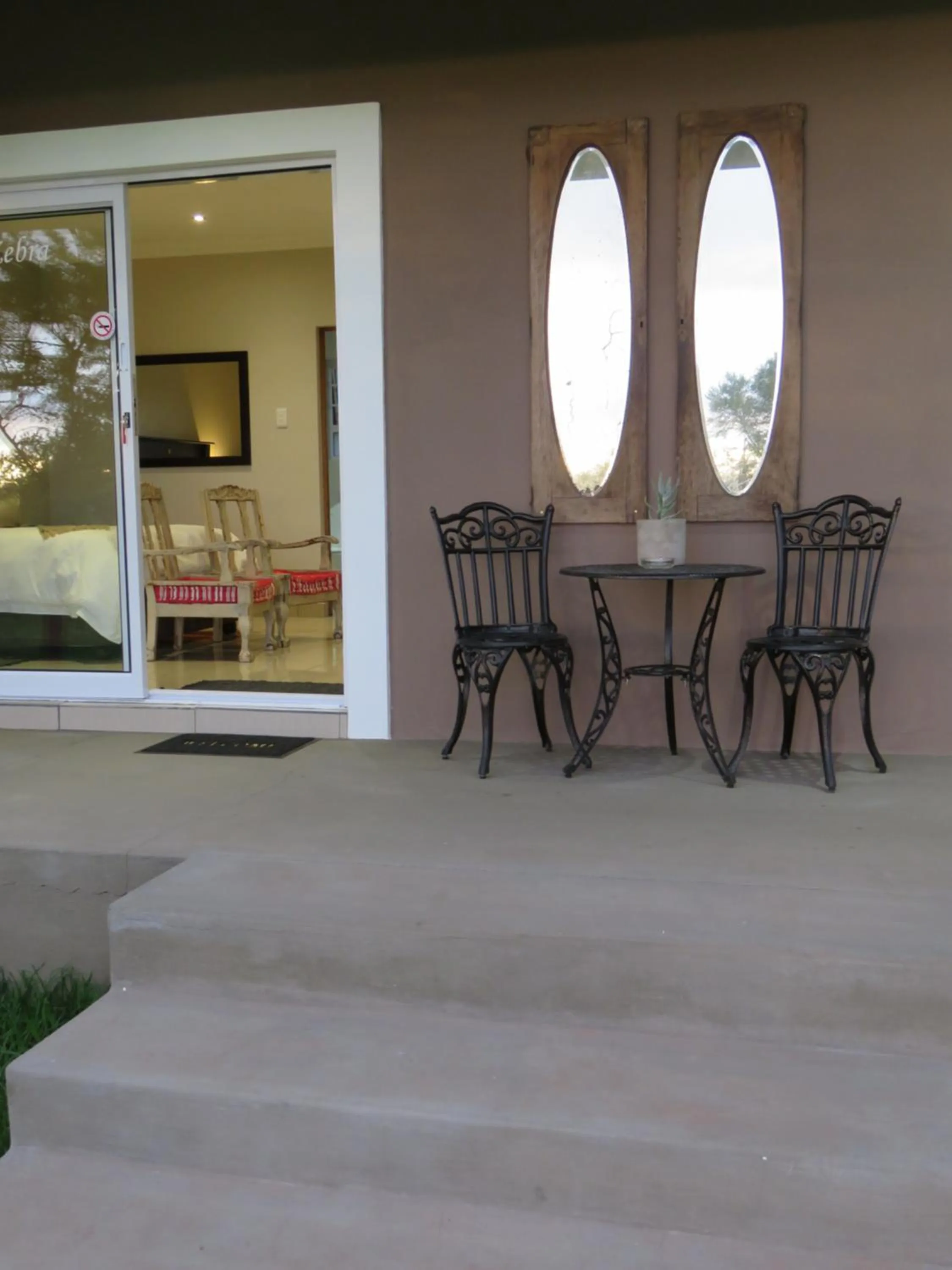 a Dam's View Accommodation