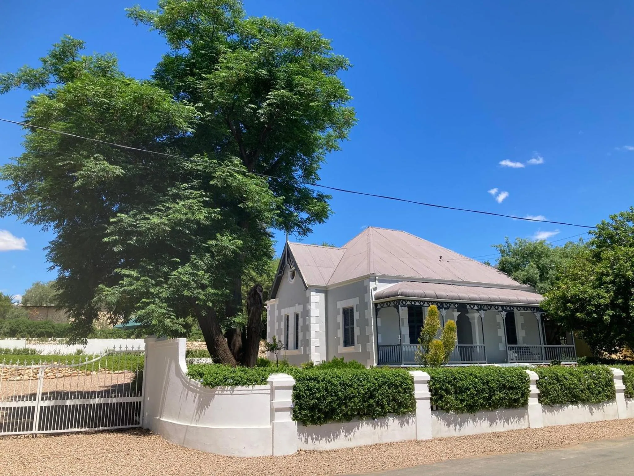 Two-Bedroom House in 3 Queen Street
