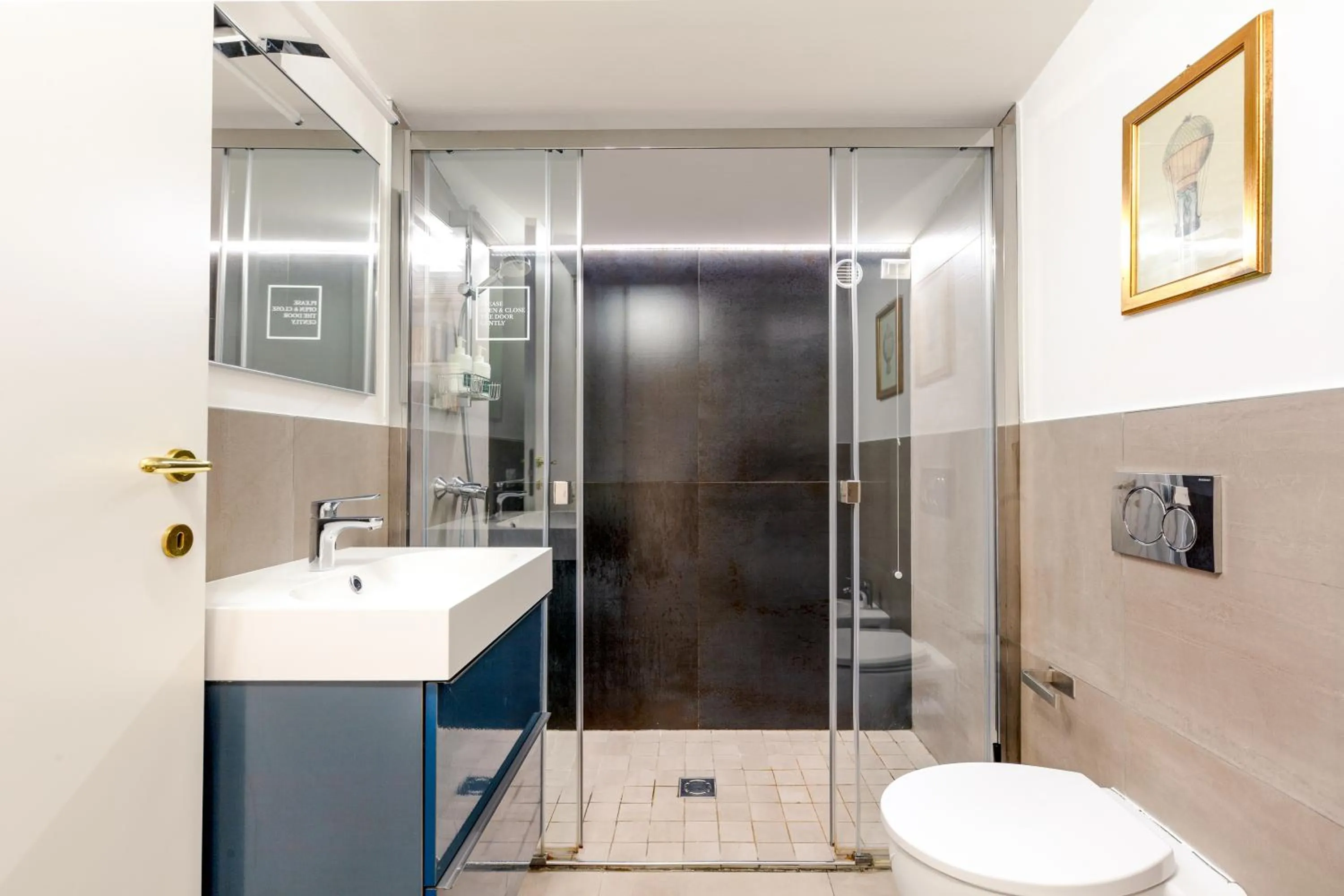 Shower in Le Serre del Lido