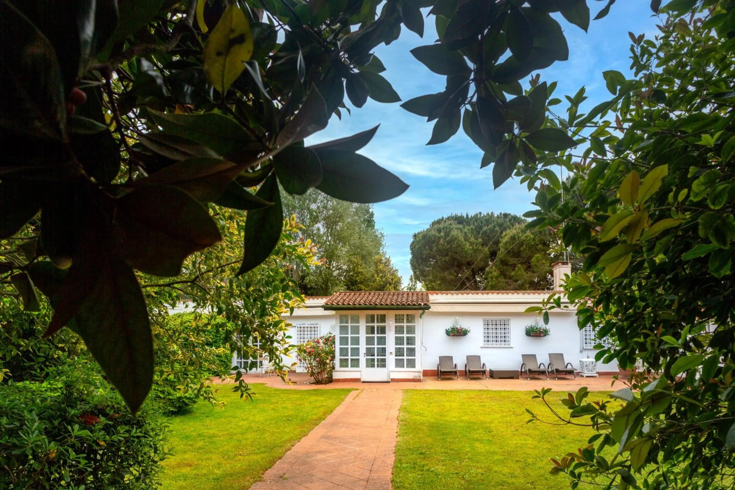 Property building in Le Serre del Lido