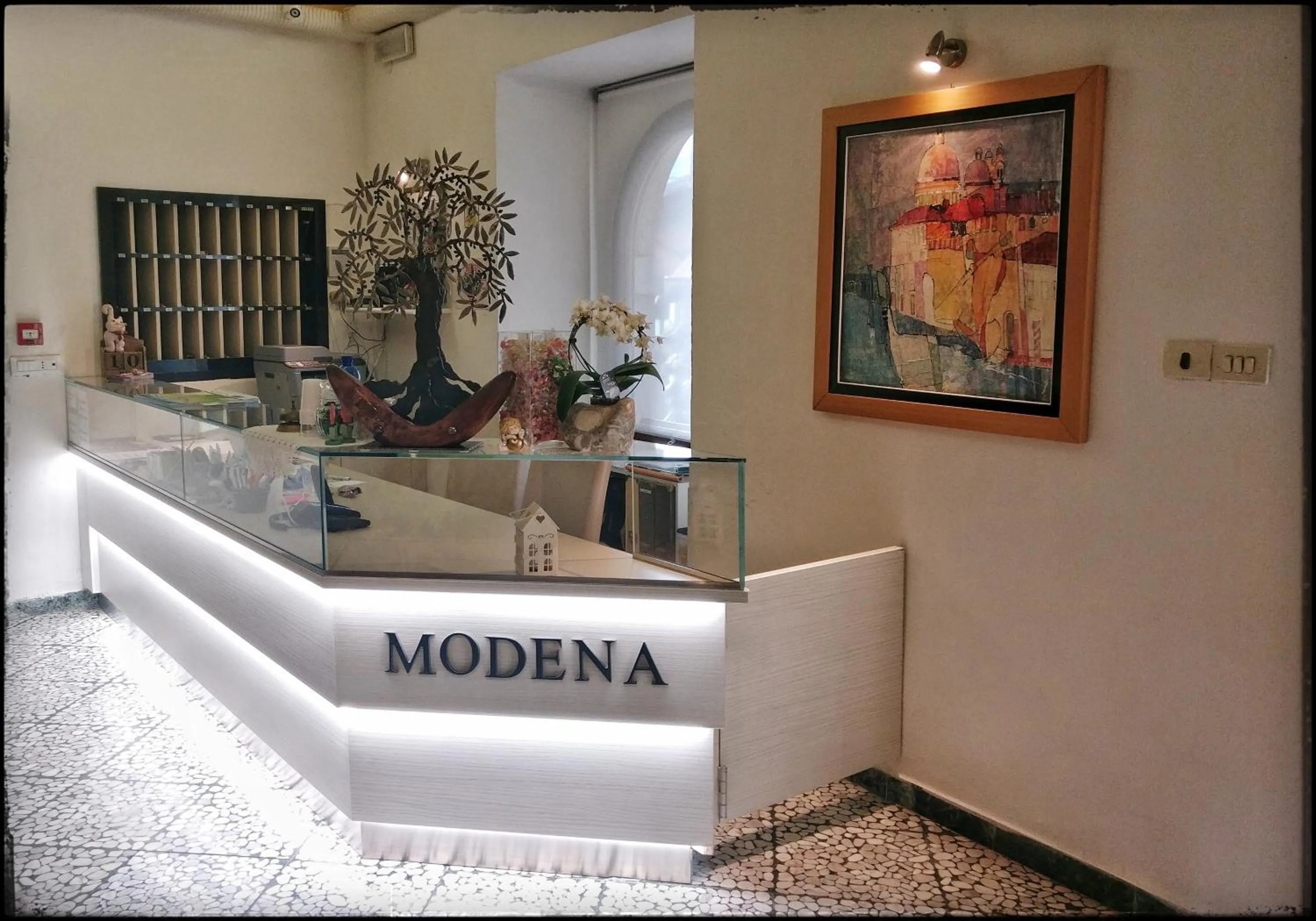 Lobby or reception in Hotel Modena old town