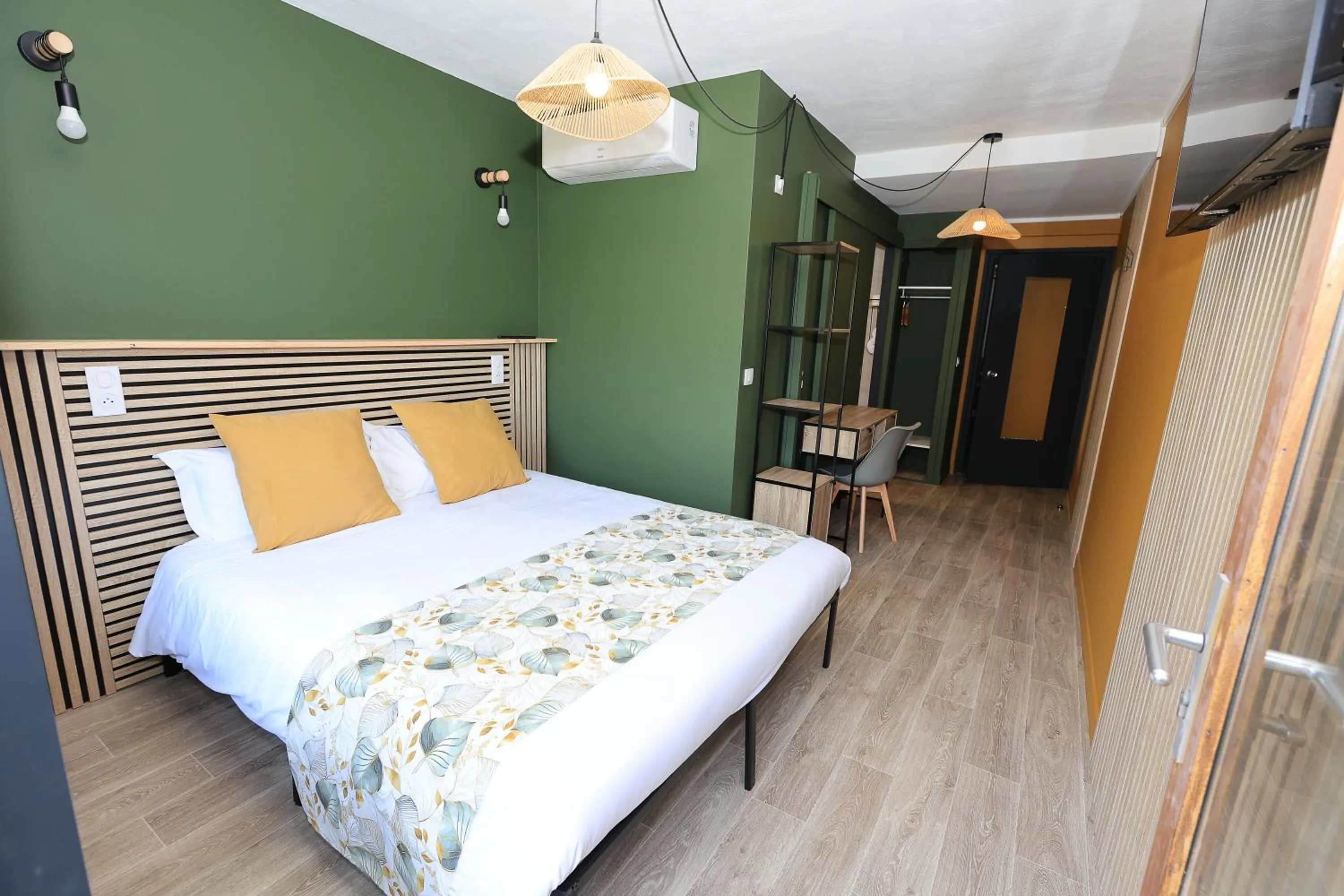 Bed in HOTEL RESTAURANT CIRIUS