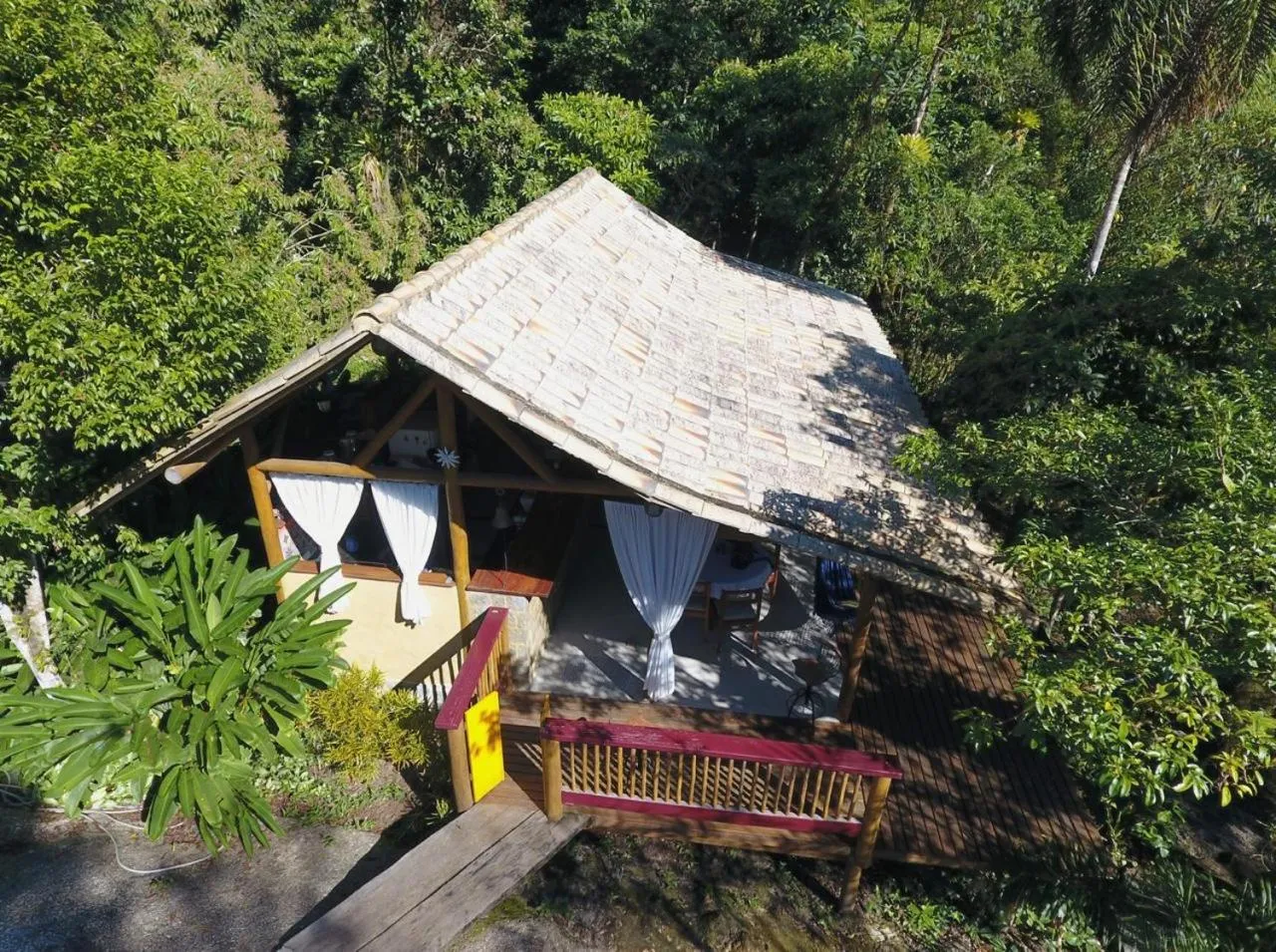 Property building in Eco Chalés Caminho das Águas