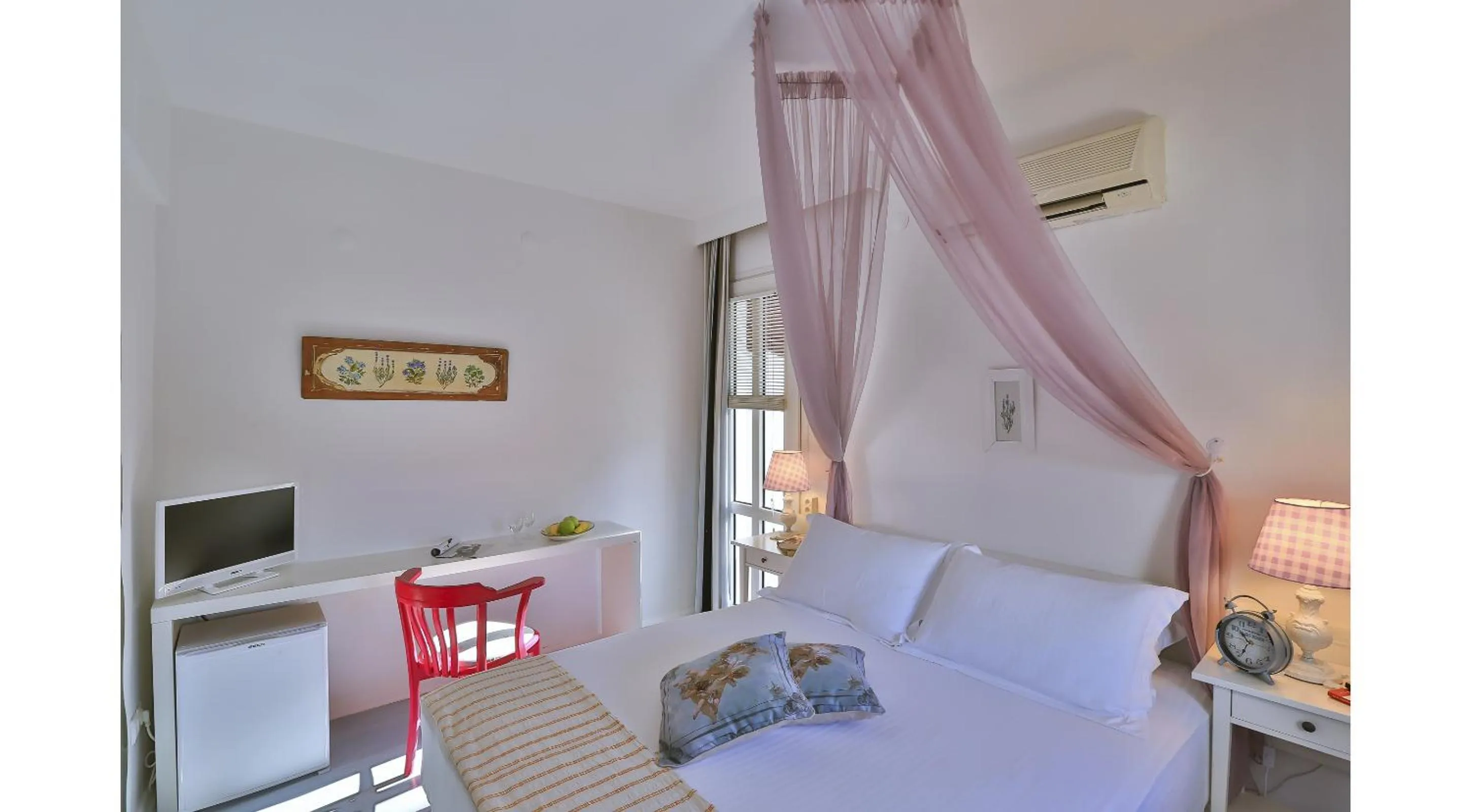 Photo of the whole room in Palas Ilıca