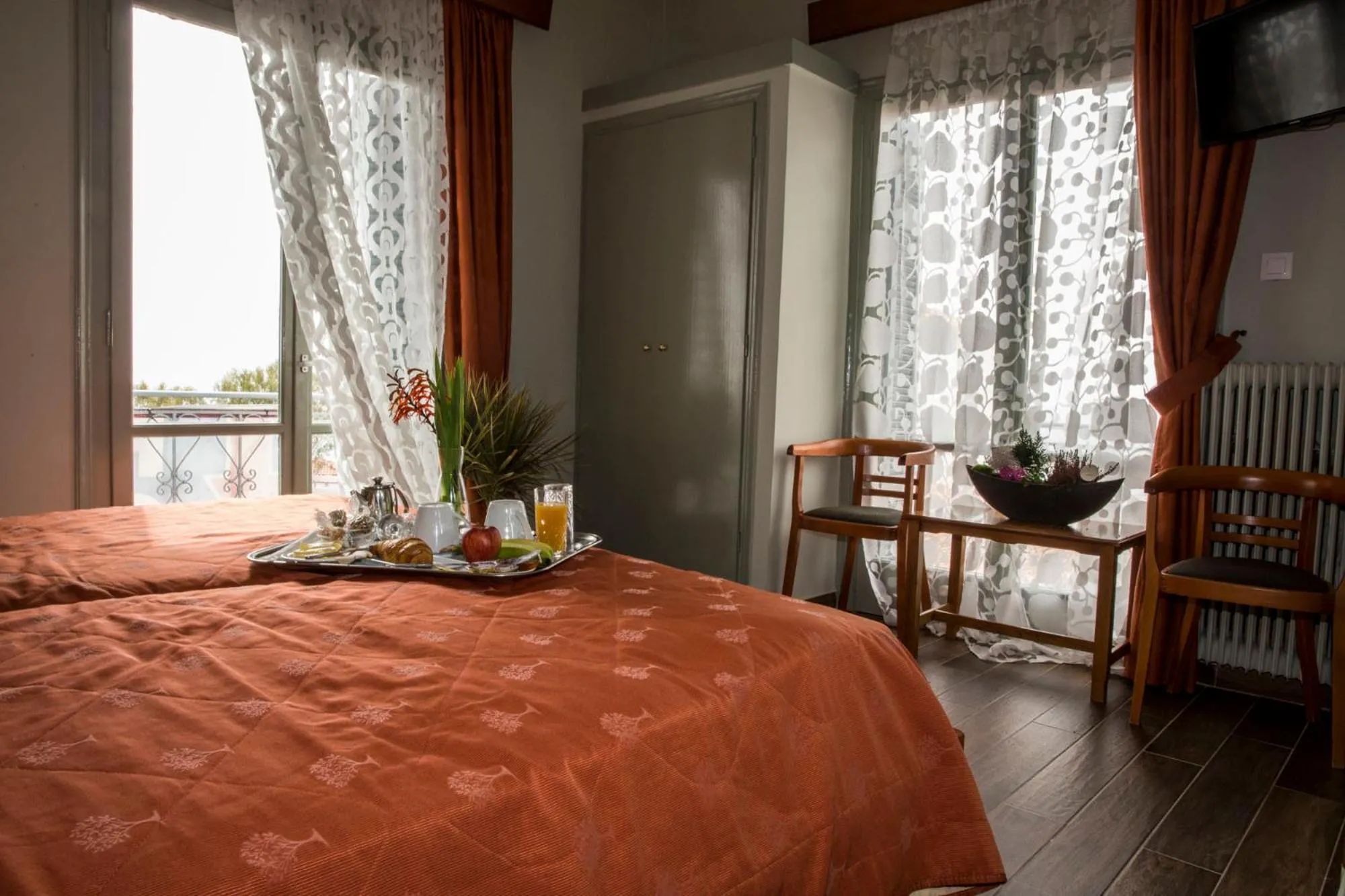 Twin Room in Togias Hotel