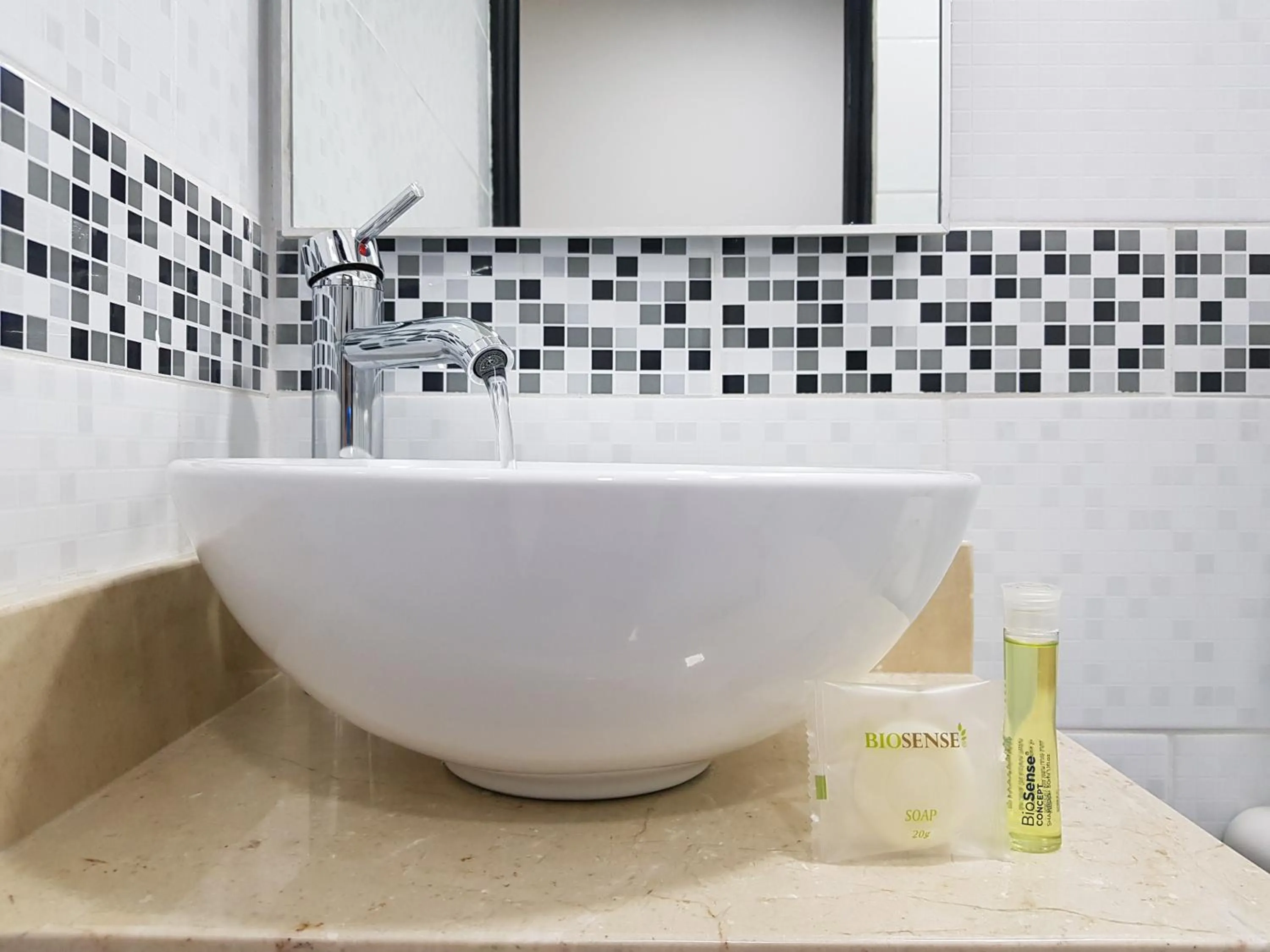 Bathroom in Hotel Milan Costa Rica