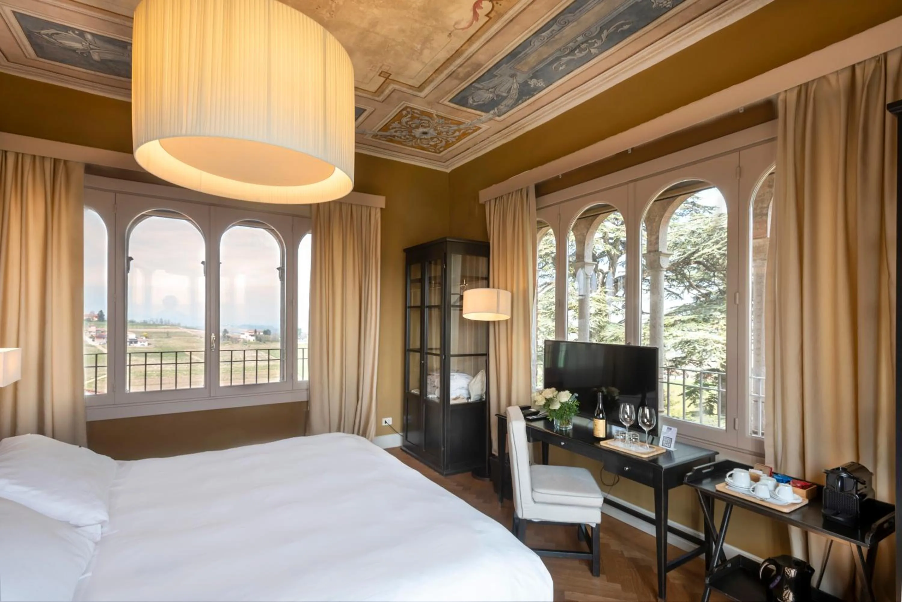 Bedroom, Bed in Villa Pattono Relais