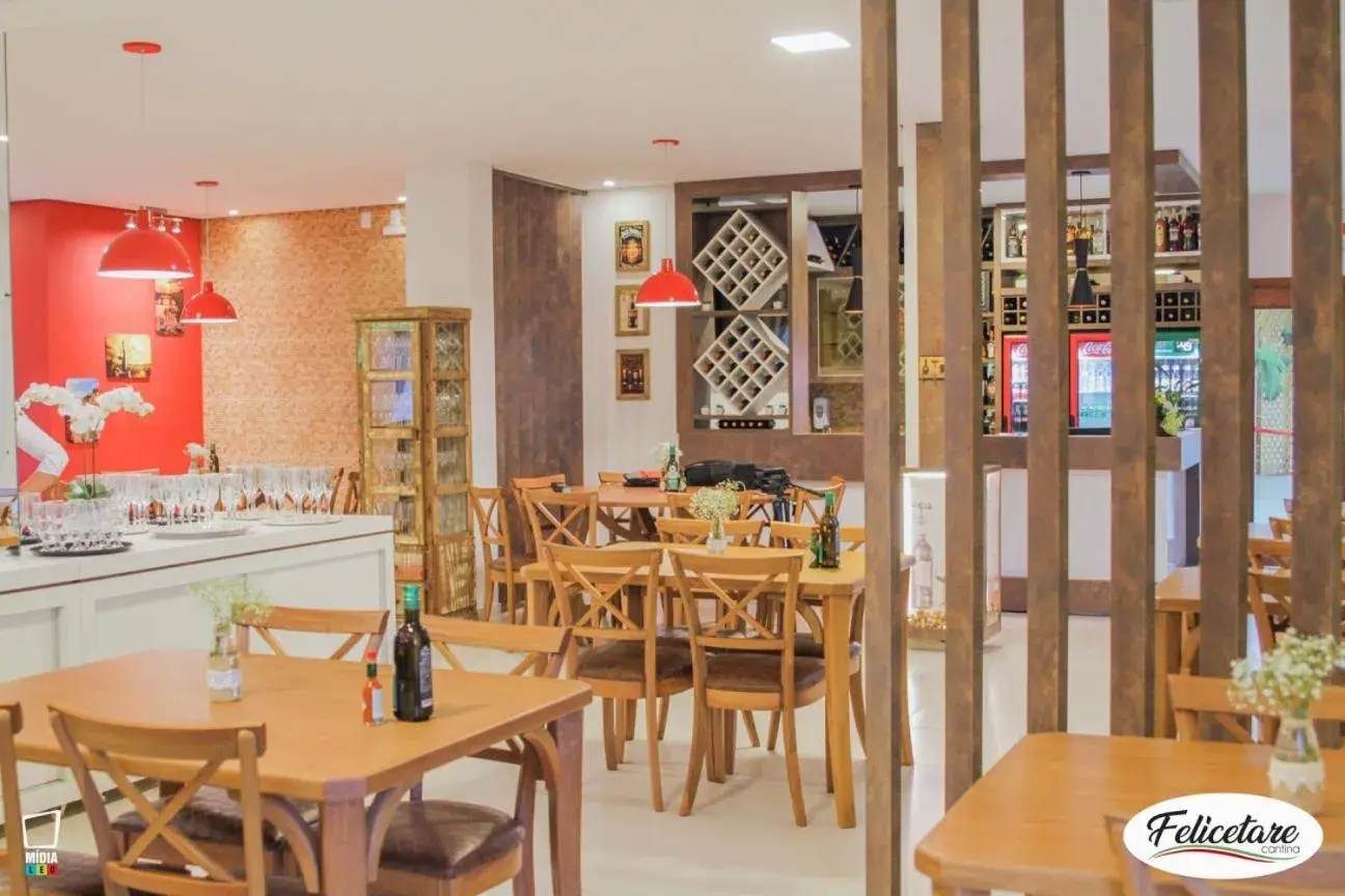 Restaurant/places to eat in Hotel Prime Executive Restaurant/places to eat in Hotel Prime Executive