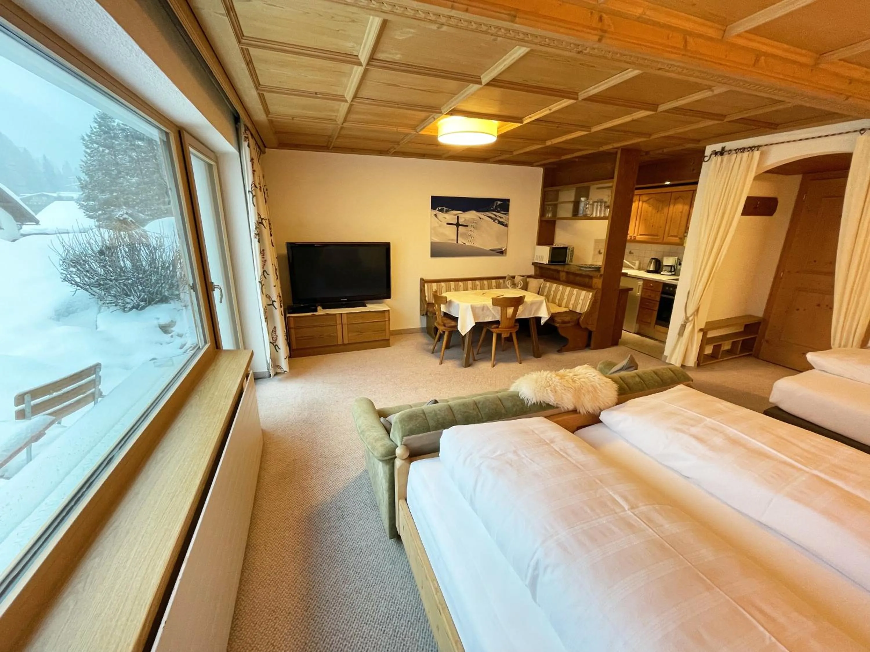 Bed in Alkira