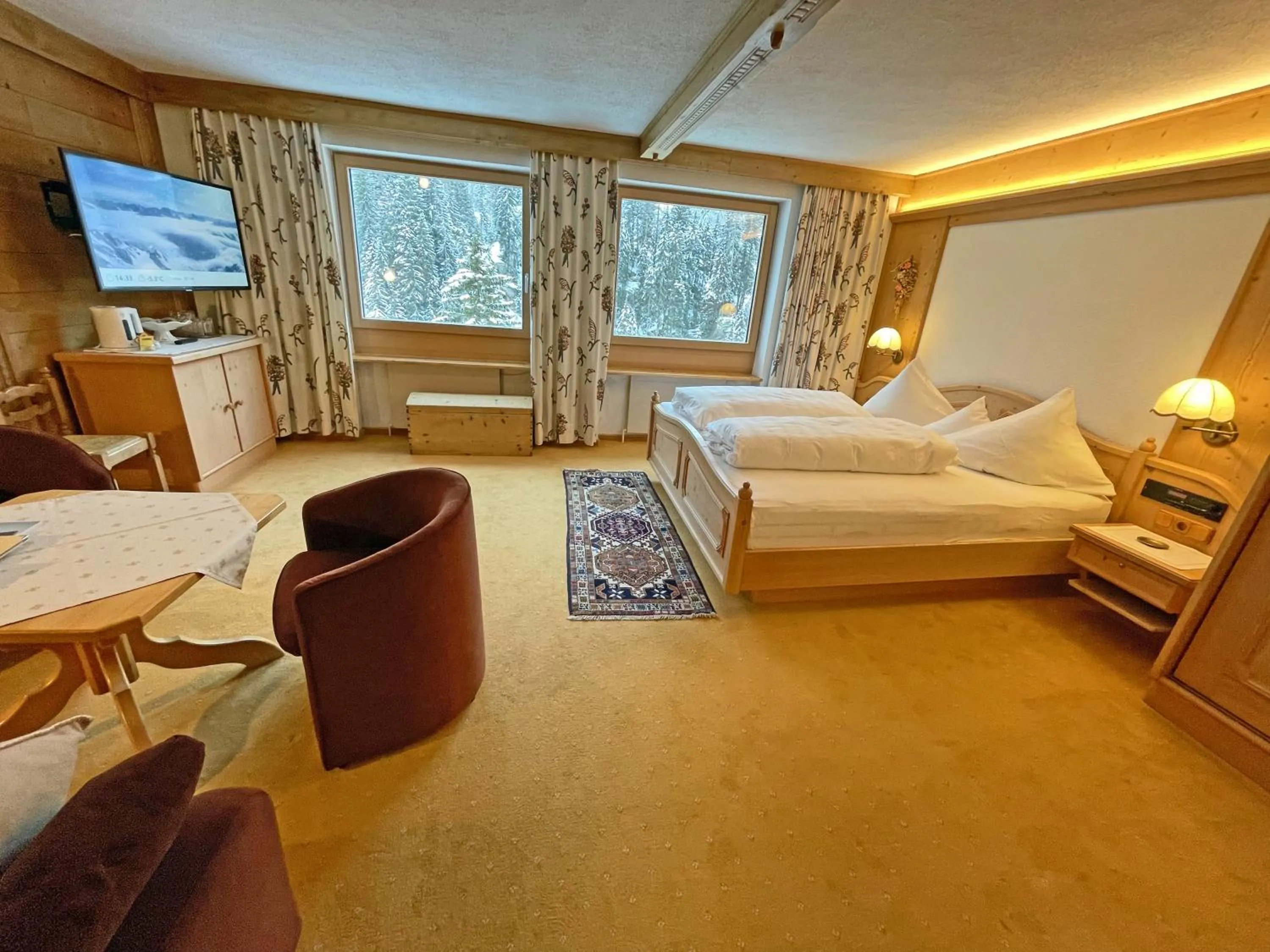 Bedroom, Bed in Alkira