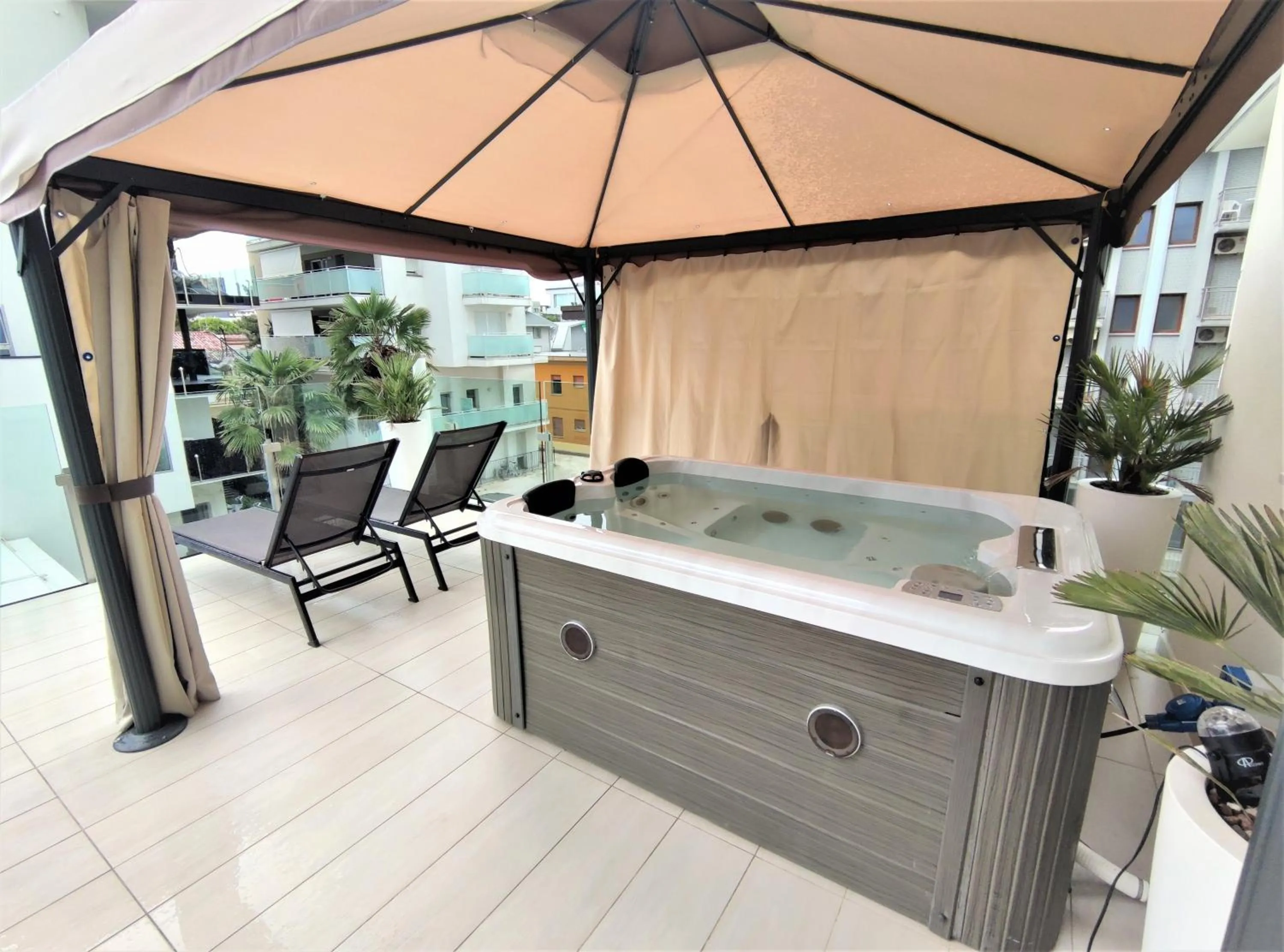 Balcony/Terrace in Hotel Rossini 4S