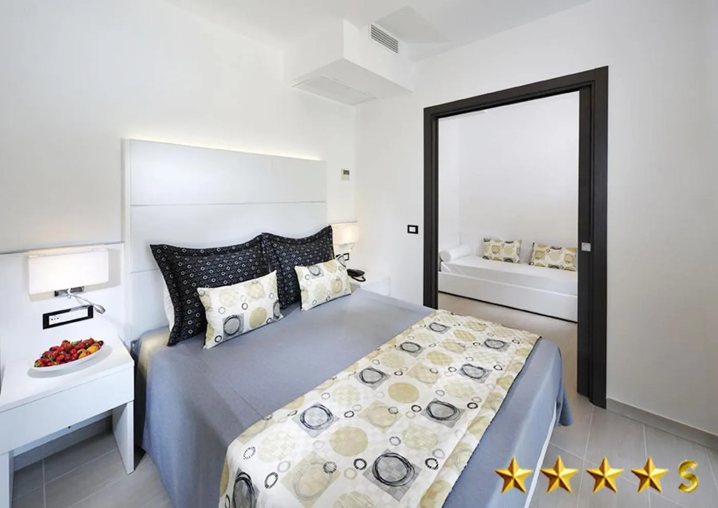 Bed in Hotel Rossini 4S