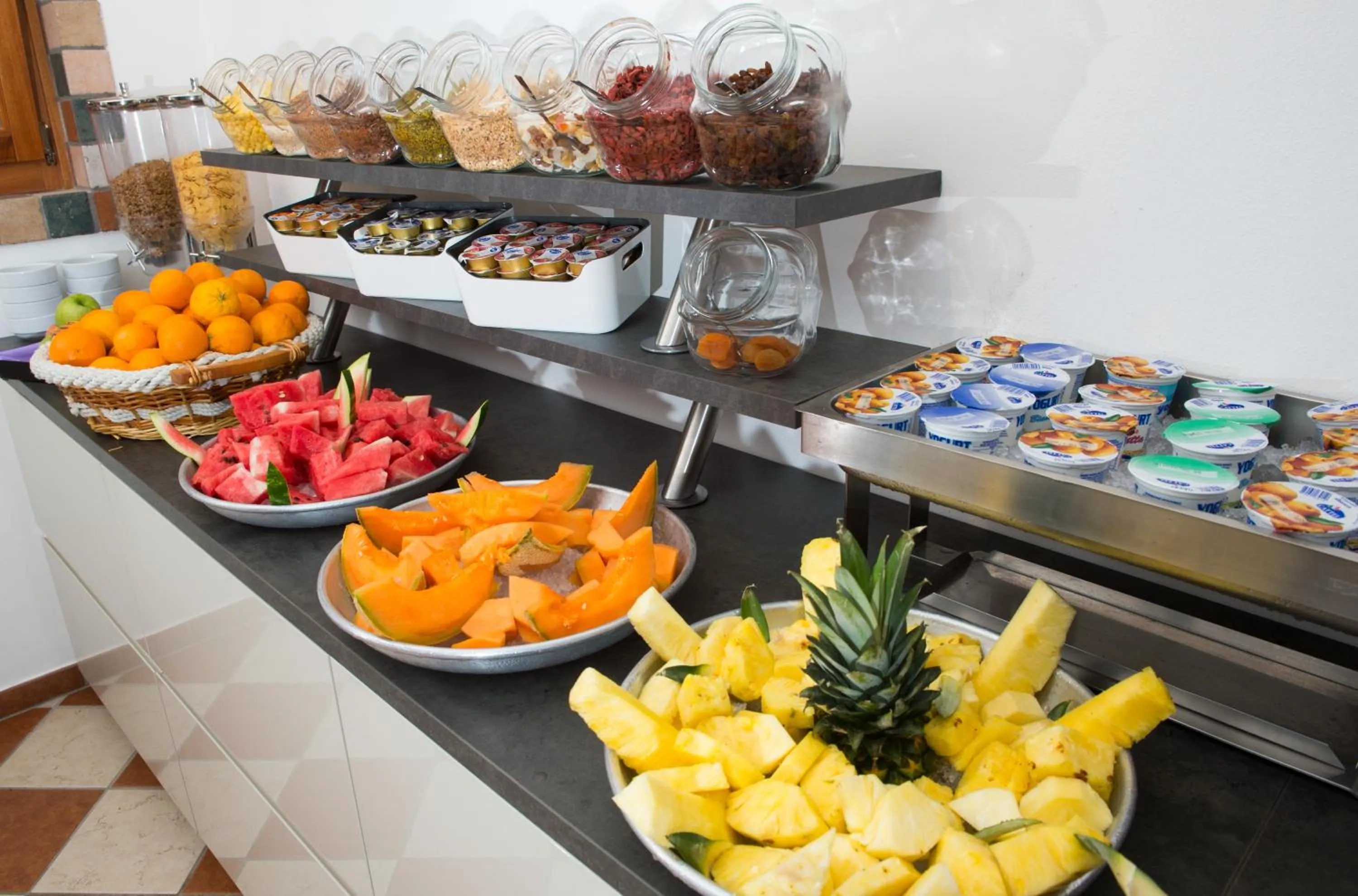 Breakfast in Hotel Rossini 4S