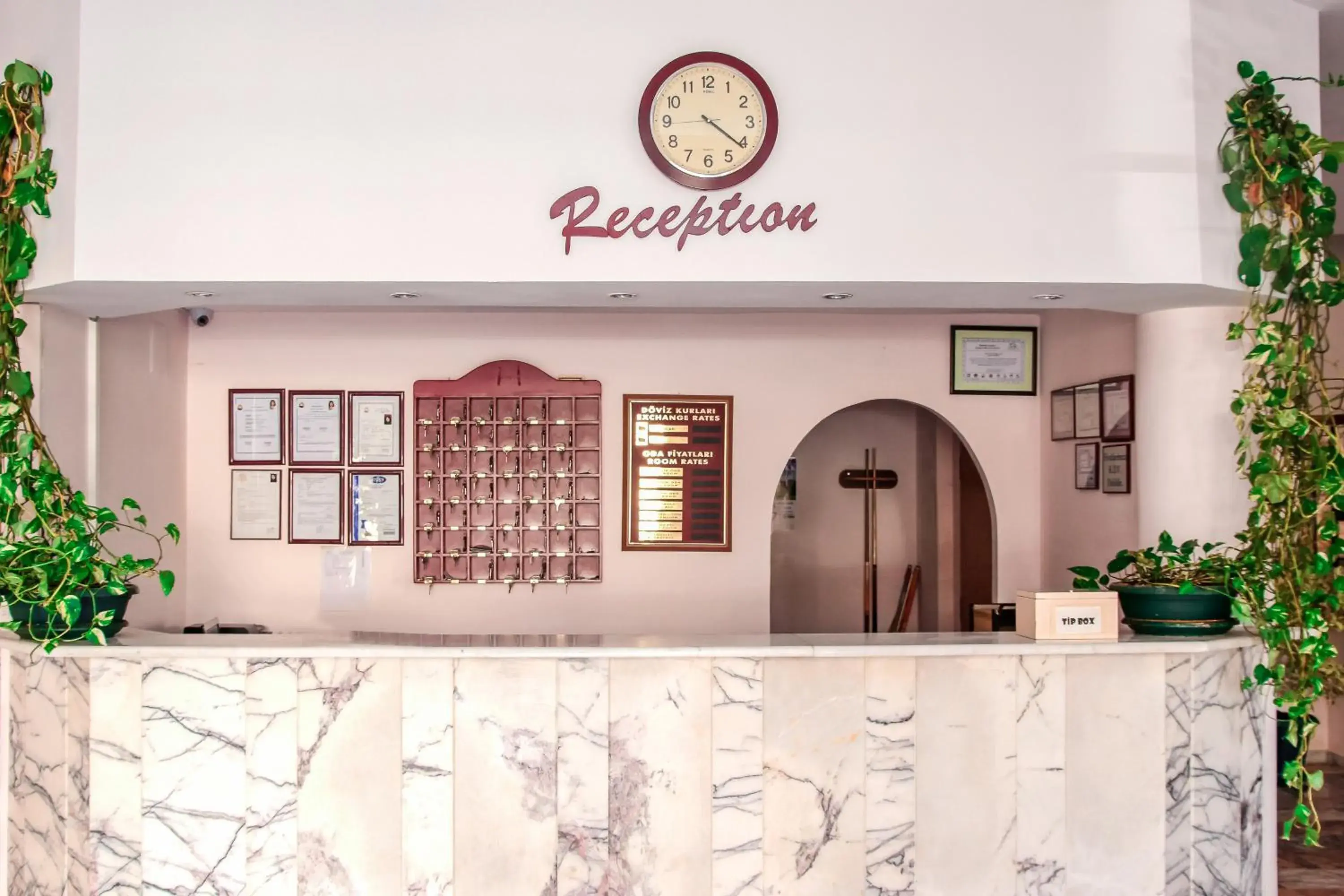 Facade/entrance in Bella Rose Apart Hotel, Alanya Facade/entrance in Bella Rose Apart Hotel, Alanya