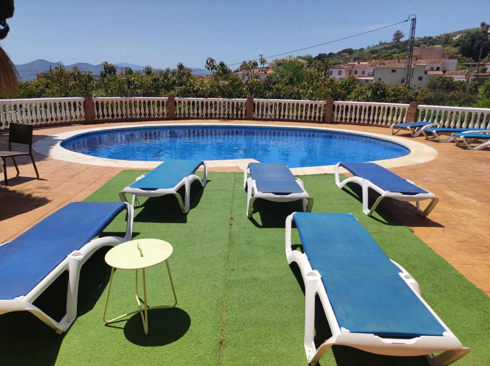 Swimming pool in Los Naranjos