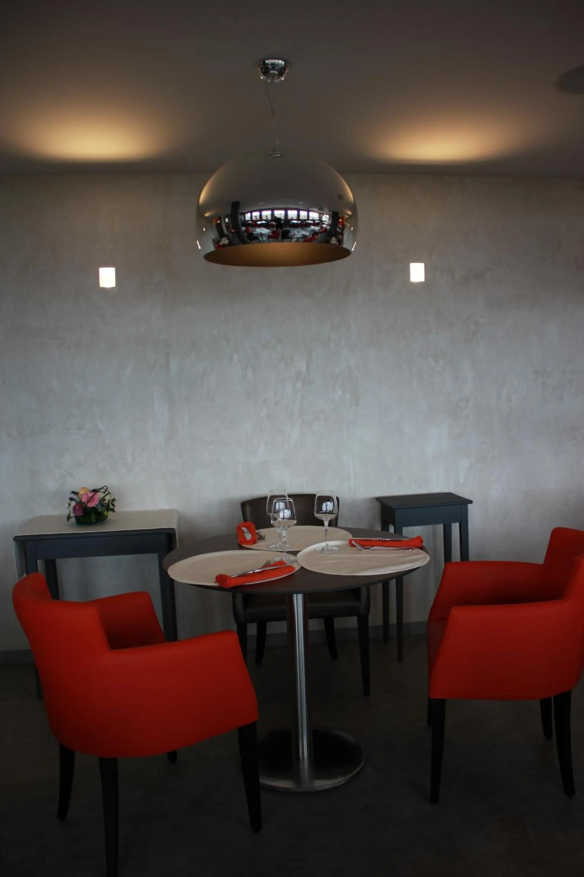 Restaurant/places to eat in Hôtel Restaurant le Panorama