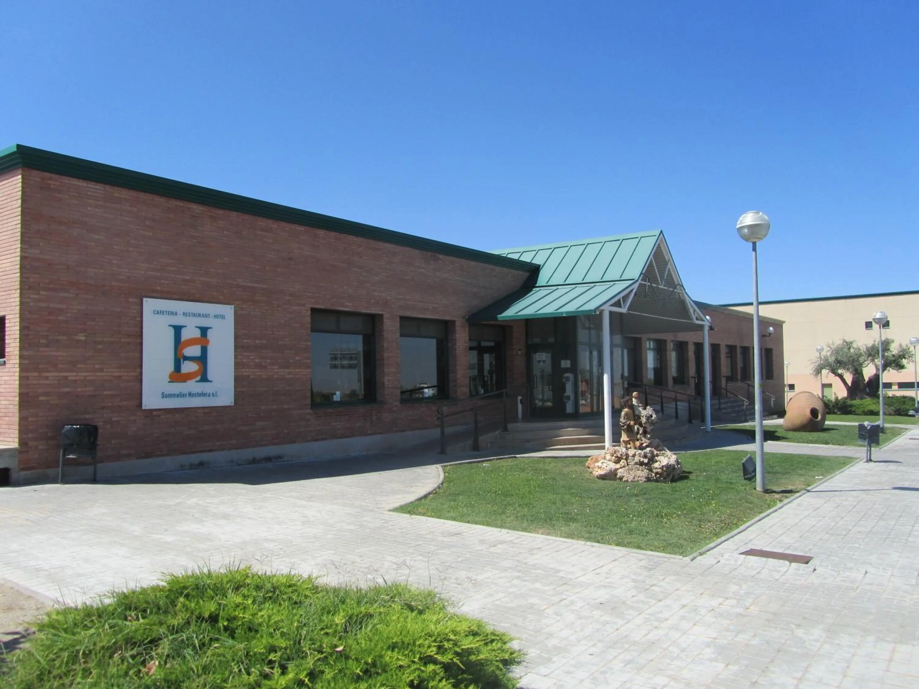 Facade/entrance in Sommelier Hostelera SL