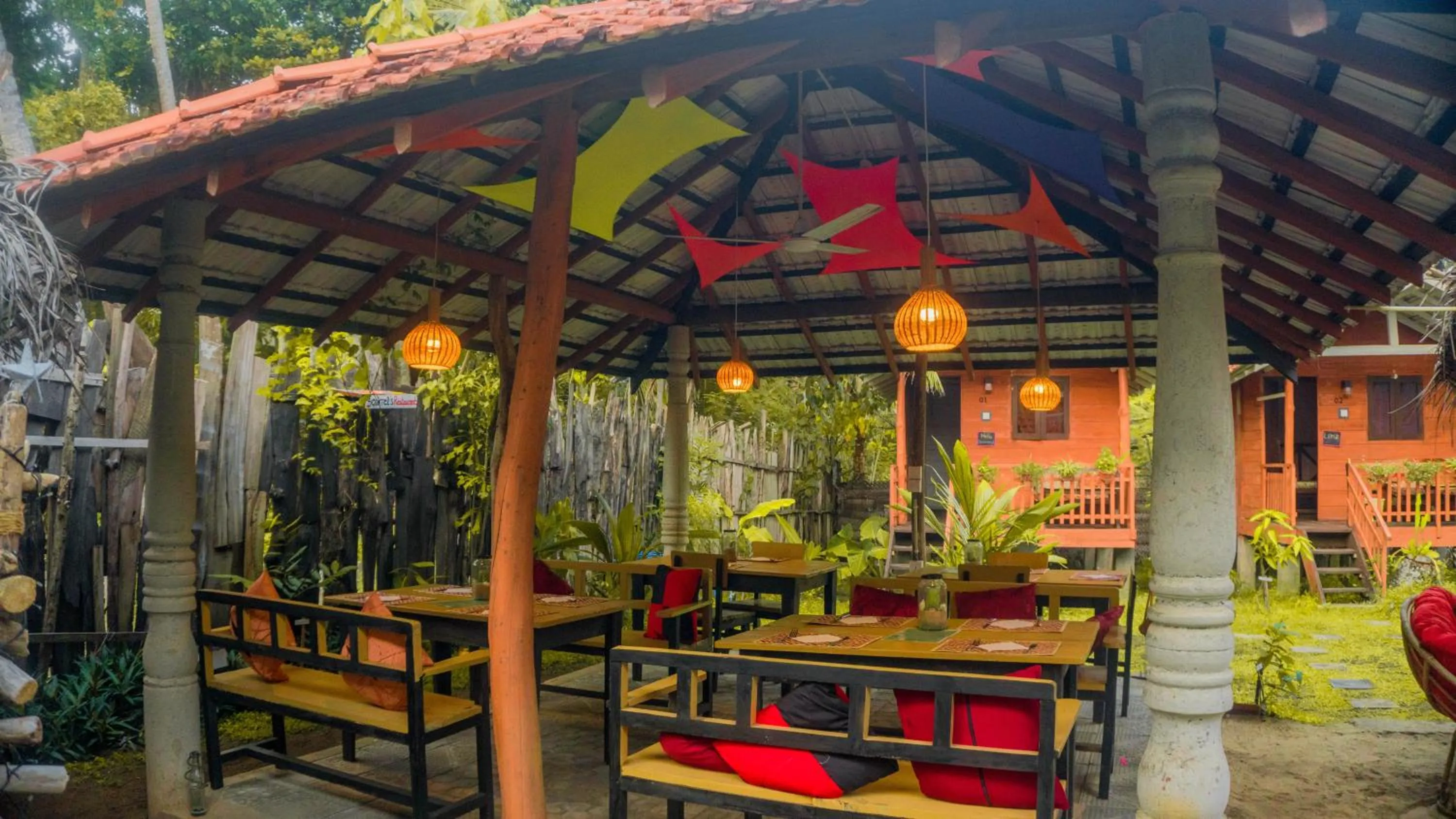 Restaurant/places to eat in Lala's Place