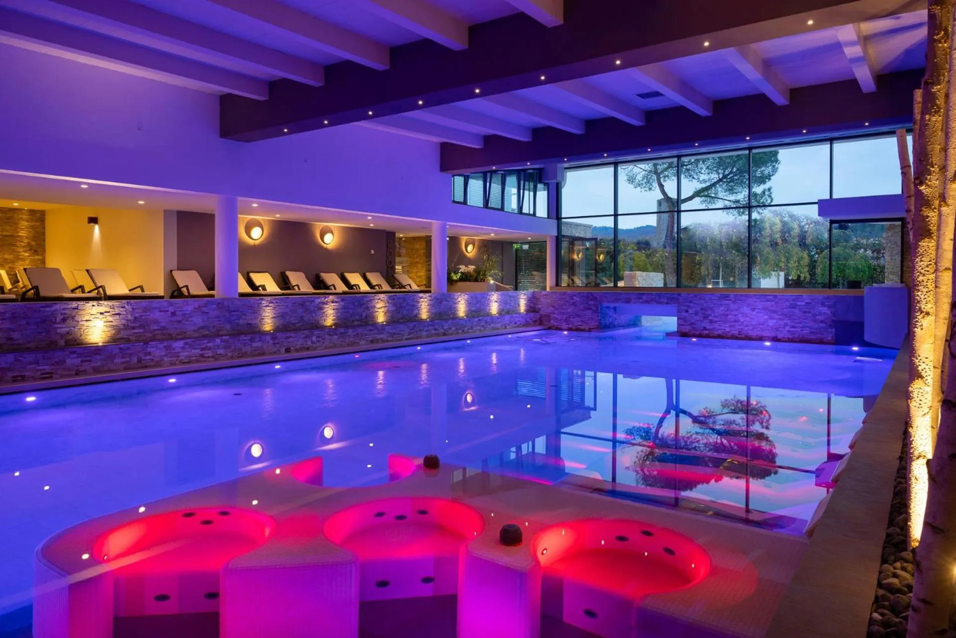 Swimming pool in Esplanade Tergesteo - Luxury Retreat