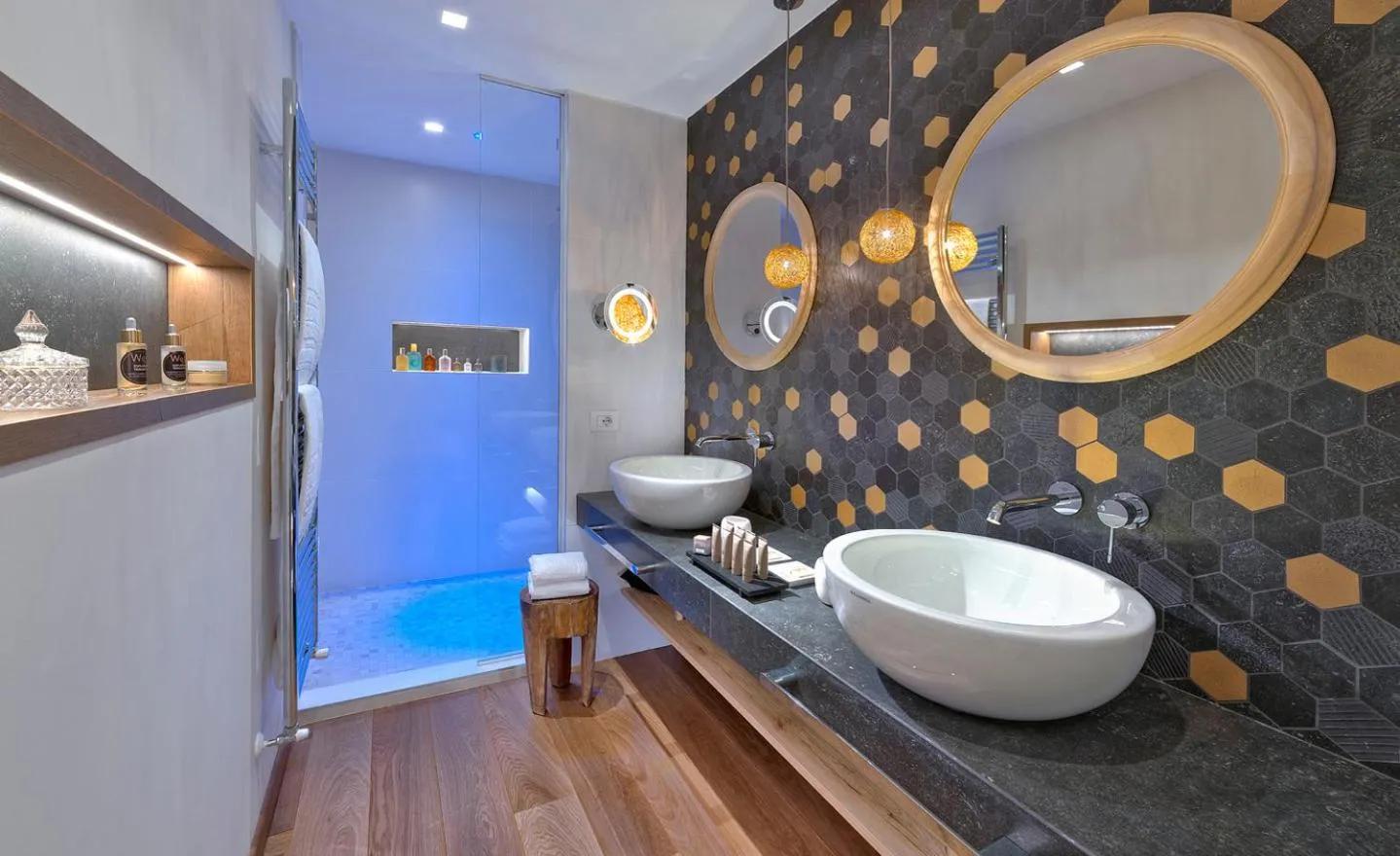 Shower in Esplanade Tergesteo - Luxury Retreat