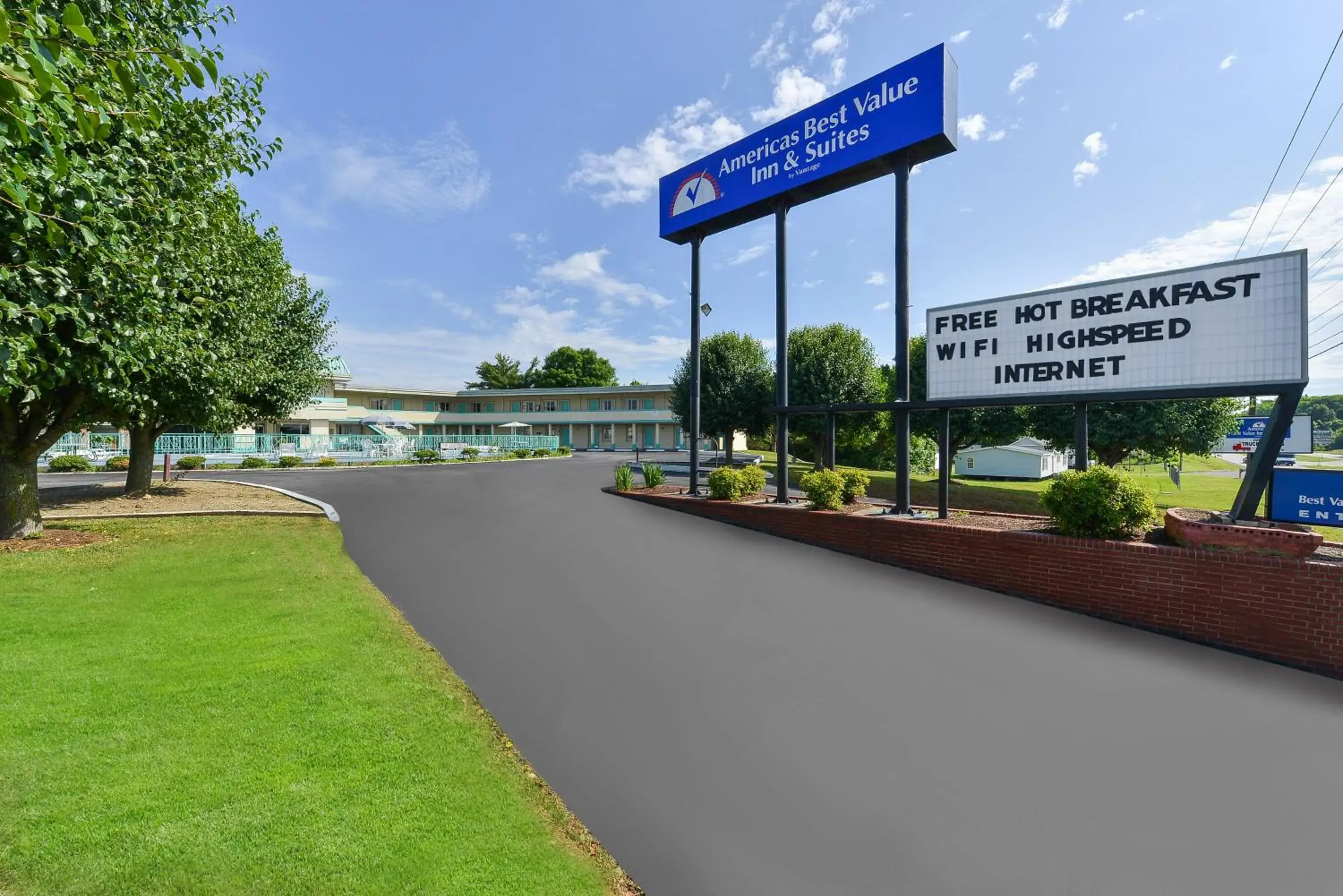 Facade/entrance in Americas Best Value Inn Suites South Boston Facade/entrance in Americas Best Value Inn Suites South Boston