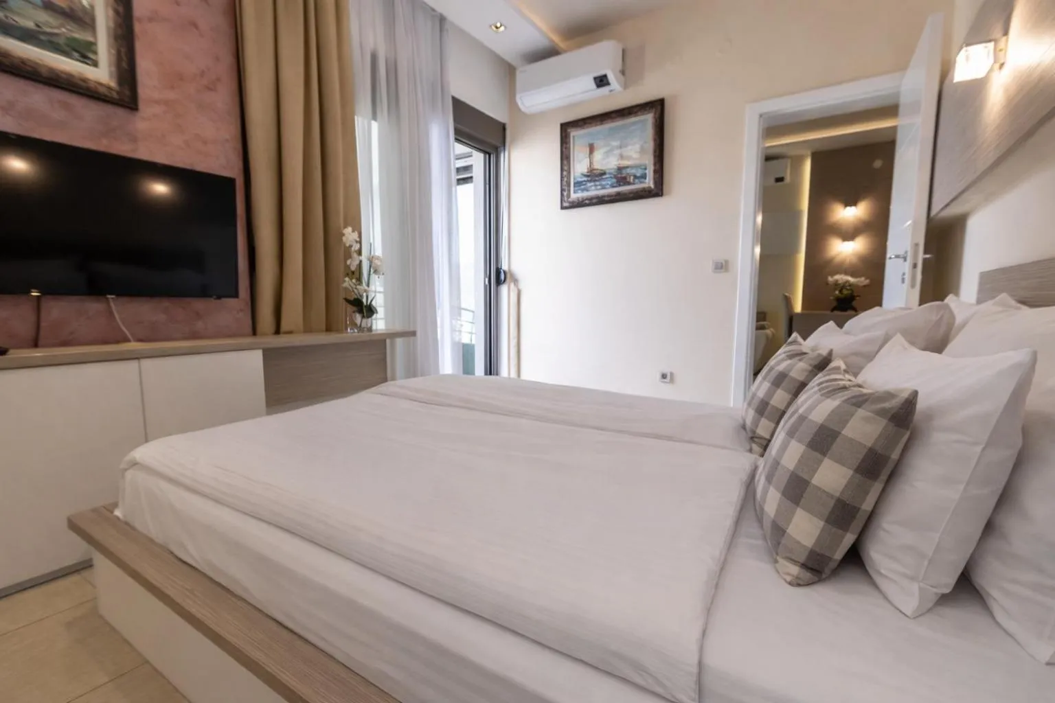 Bed in Hotel Butua Residence