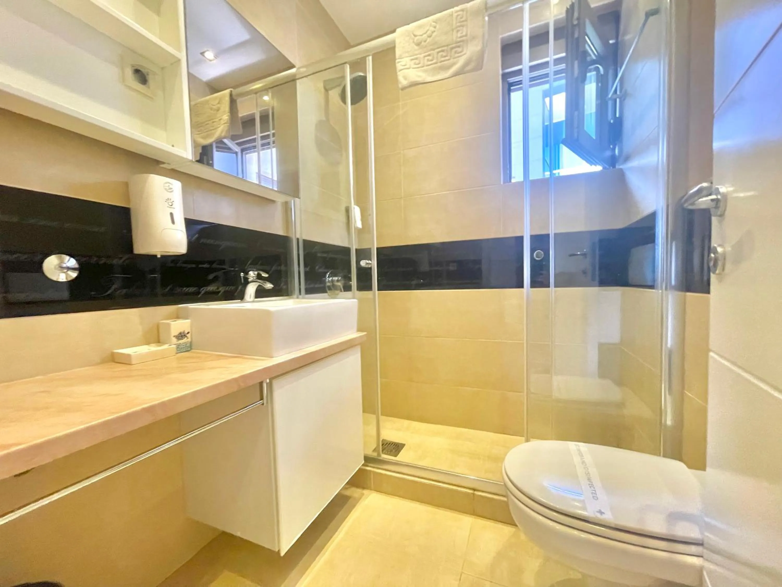 Toilet in Hotel Butua Residence