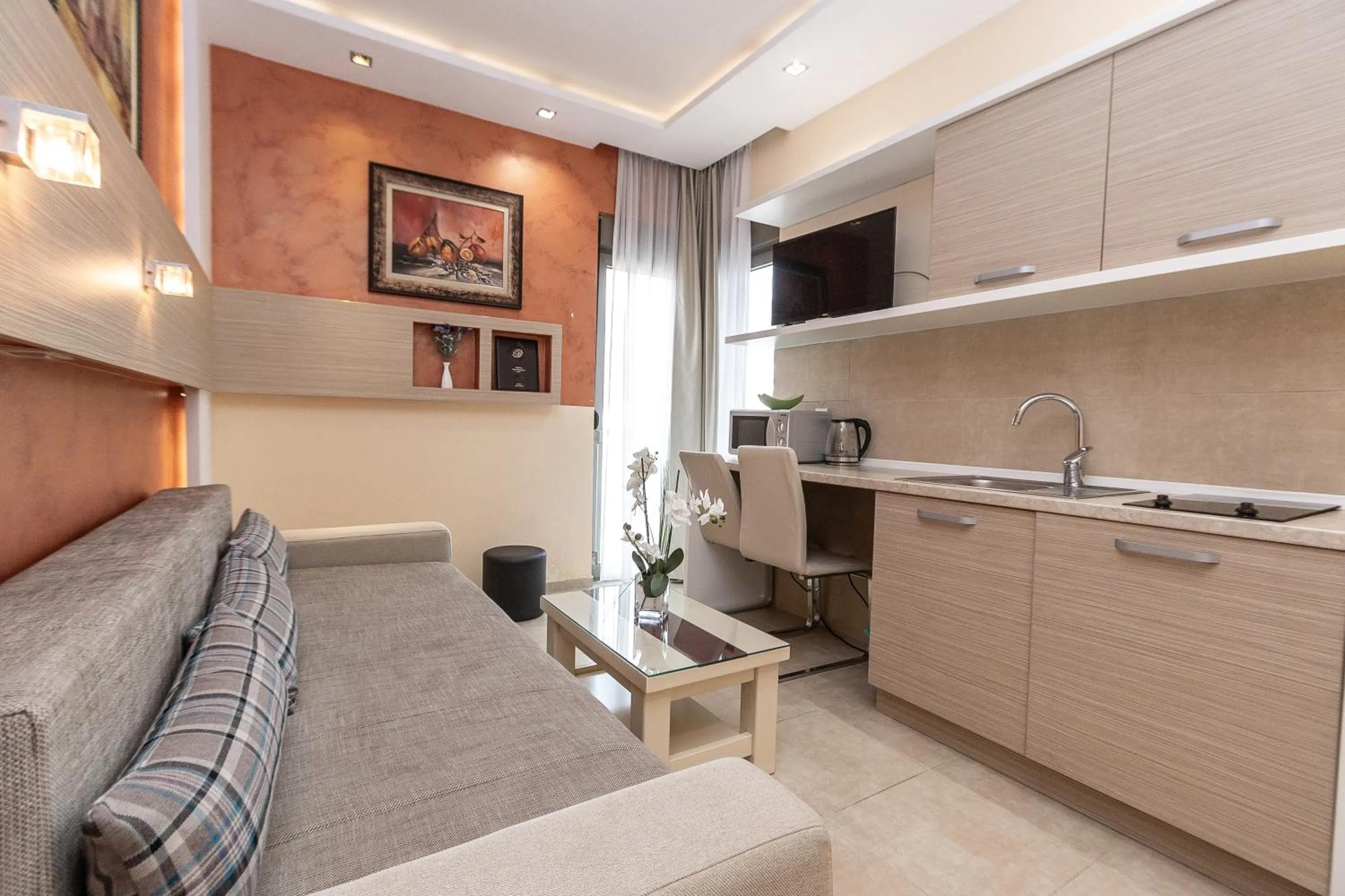 TV and multimedia in Hotel Butua Residence