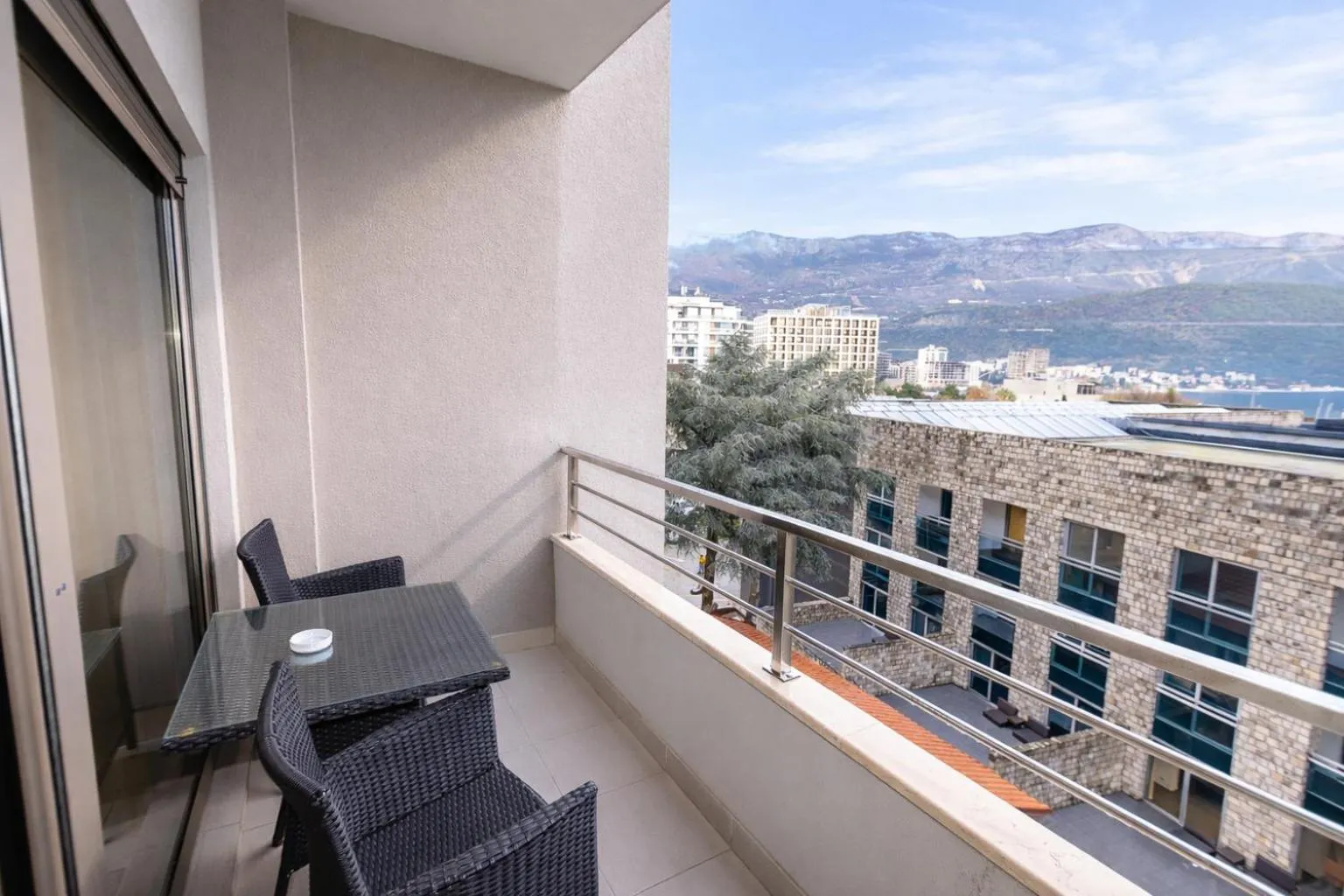 Balcony/Terrace in Hotel Butua Residence