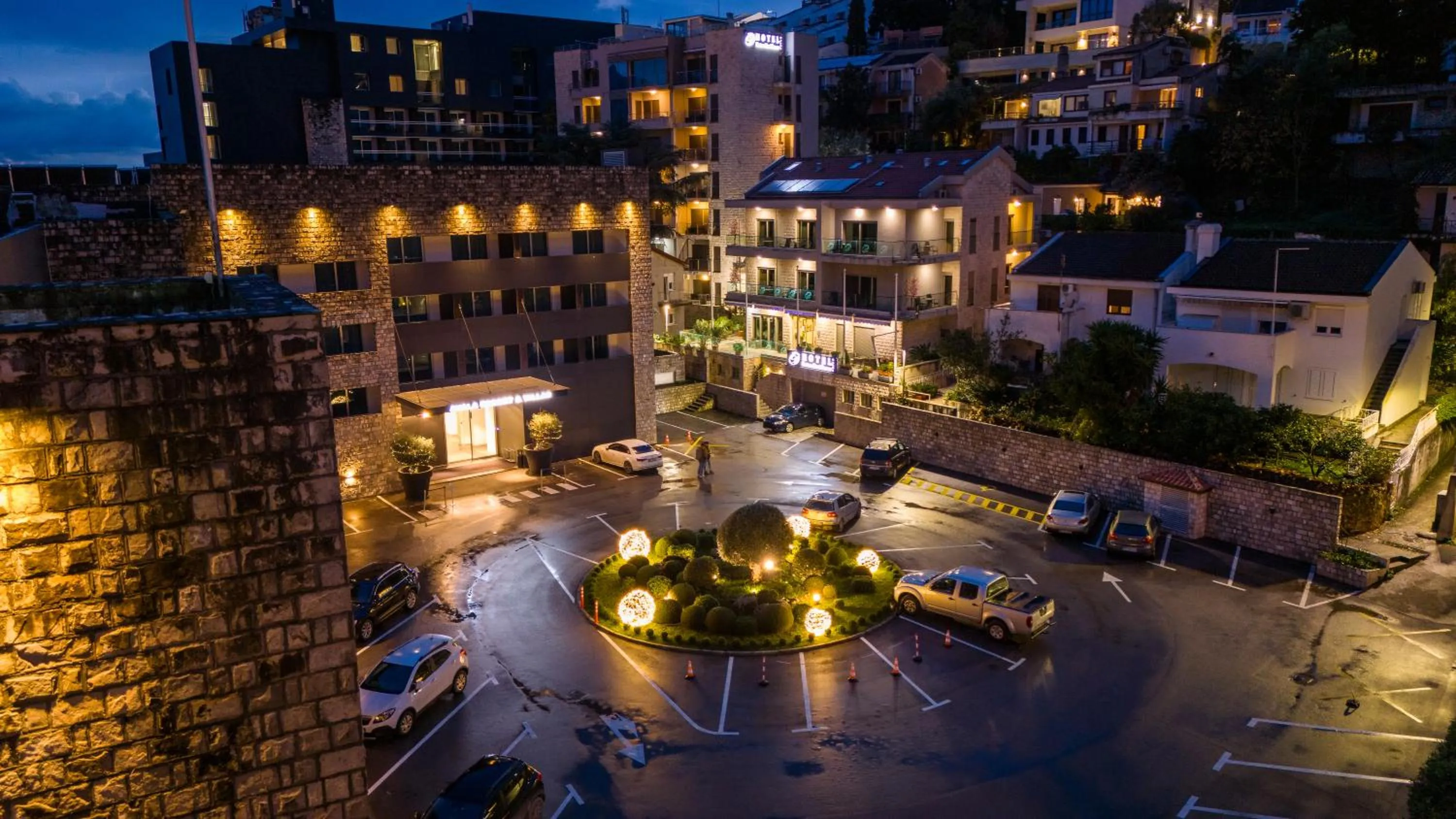 Neighbourhood in Hotel Butua Residence