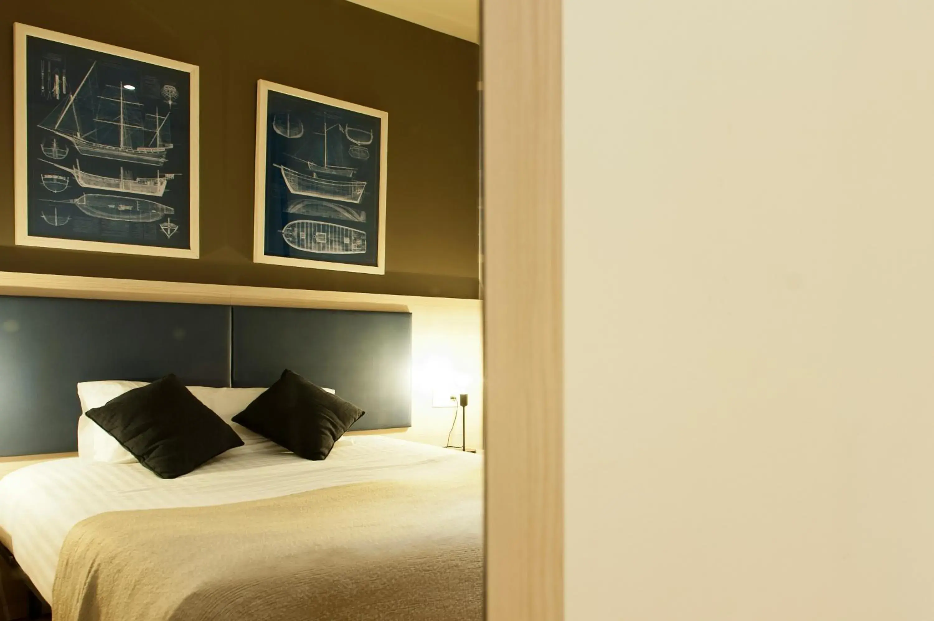 Bedroom, Bed in MH Apartments Ramblas Bedroom, Bed in MH Apartments Ramblas