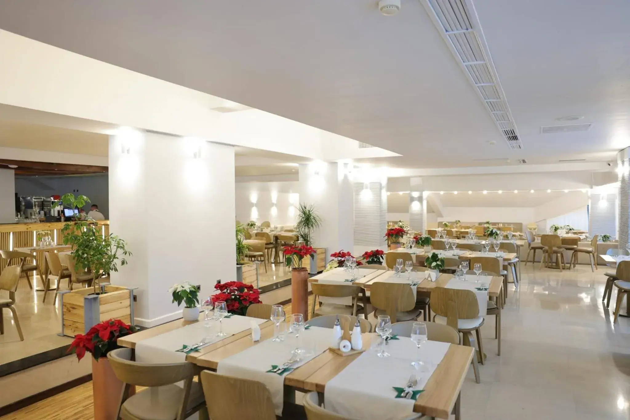 Restaurant/places to eat in Hotel Orizont Restaurant/places to eat in Hotel Orizont