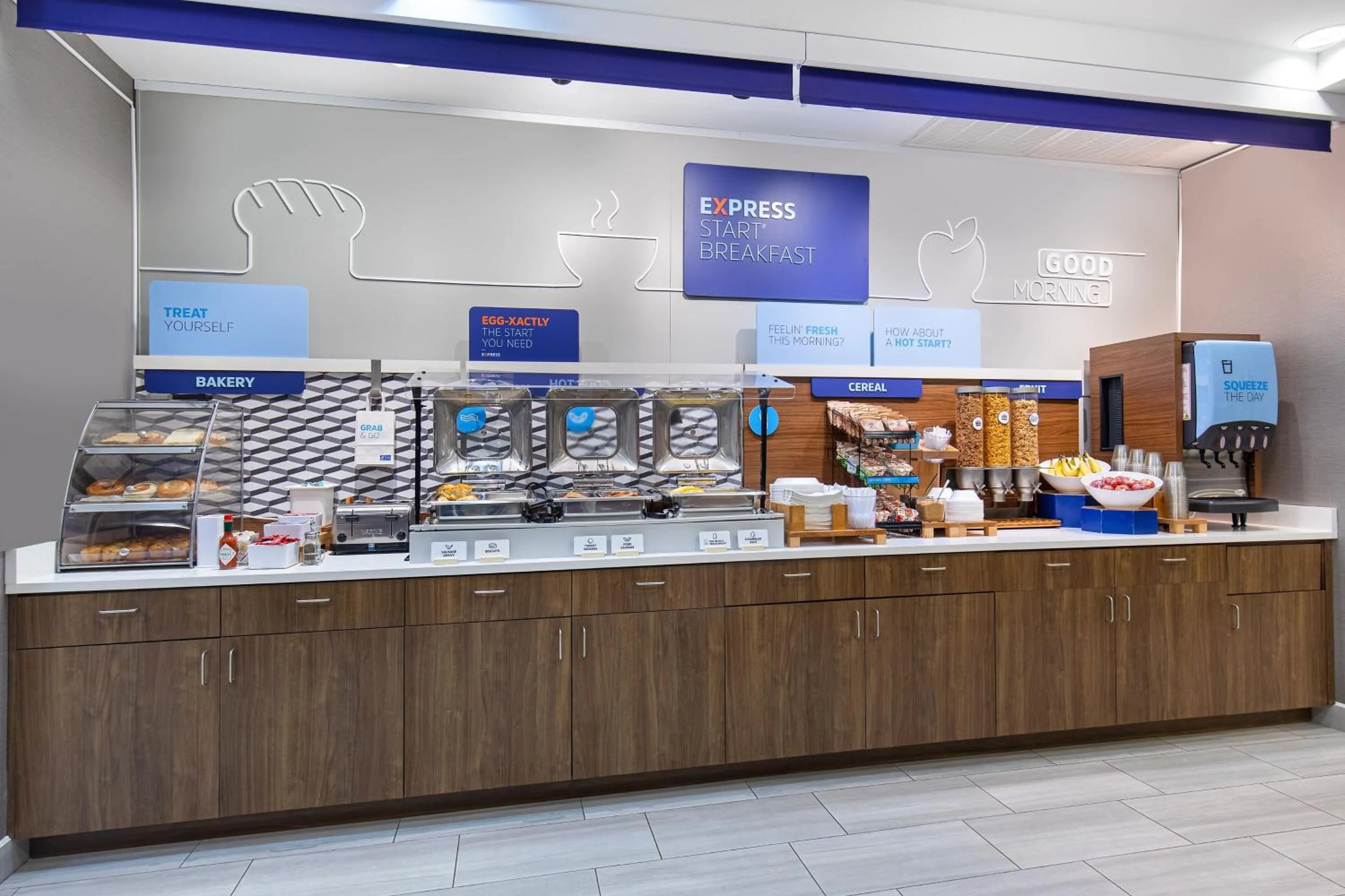 Breakfast in Holiday Inn Express & Suites - Cleveland Northwest by IHG