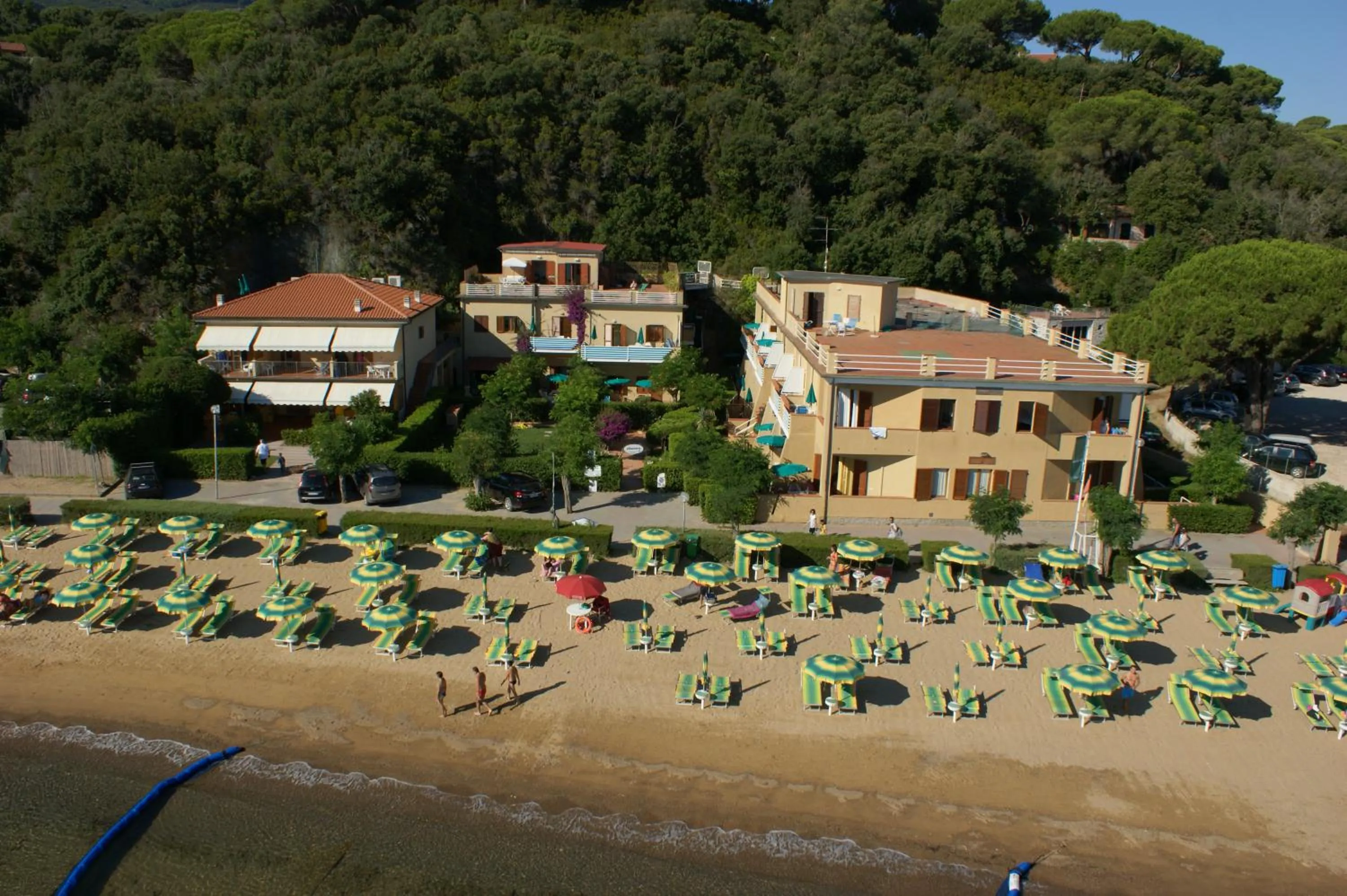 Facade/entrance in Residence Le Acacie