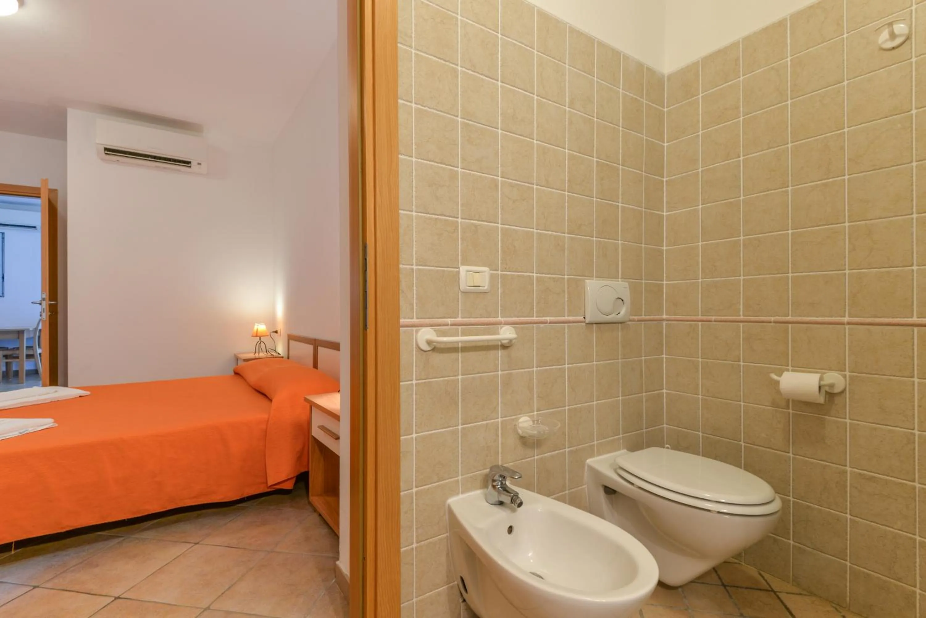 Bathroom, Bed in Residence Le Acacie