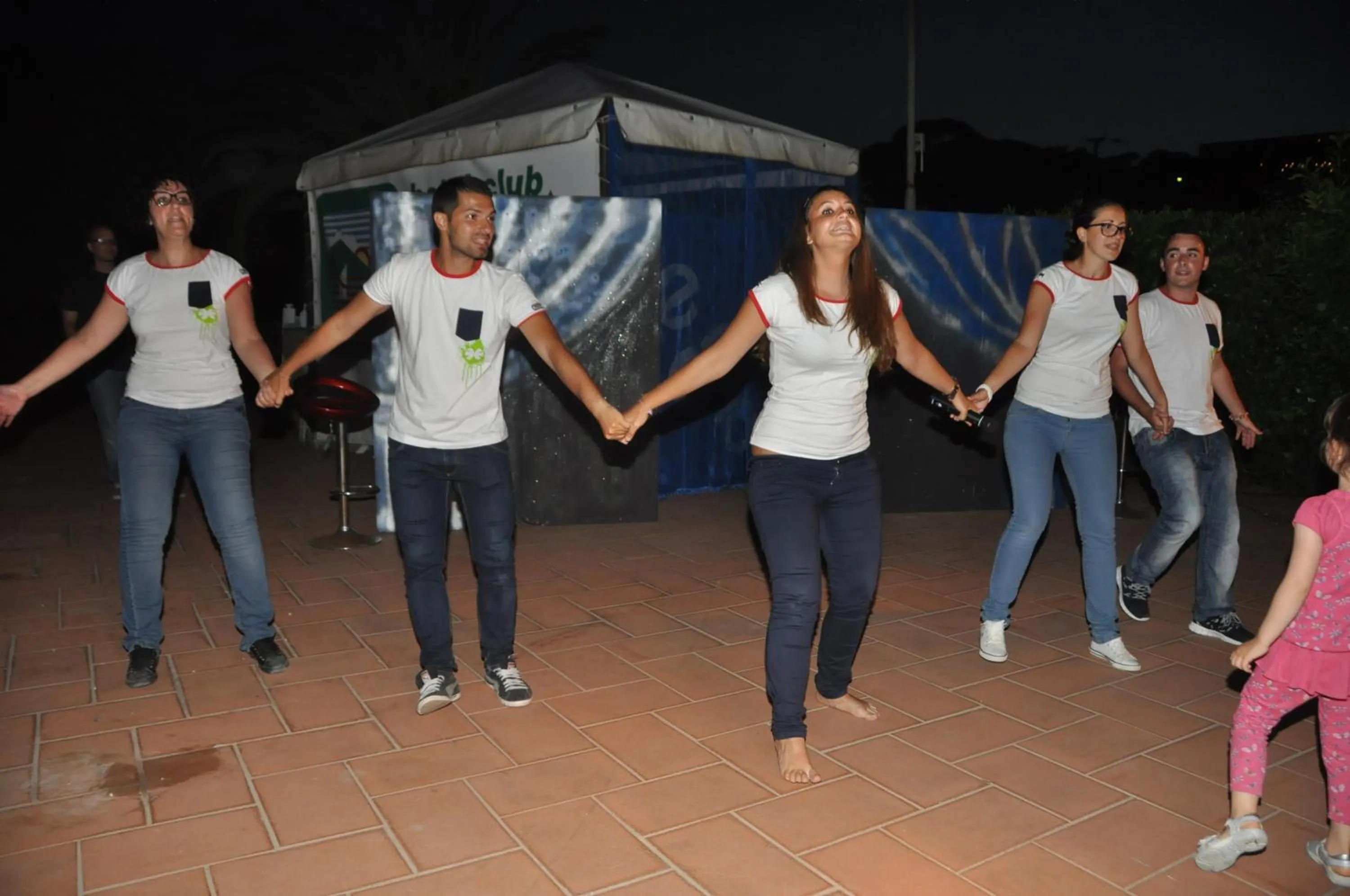 Evening entertainment in Residence Le Acacie