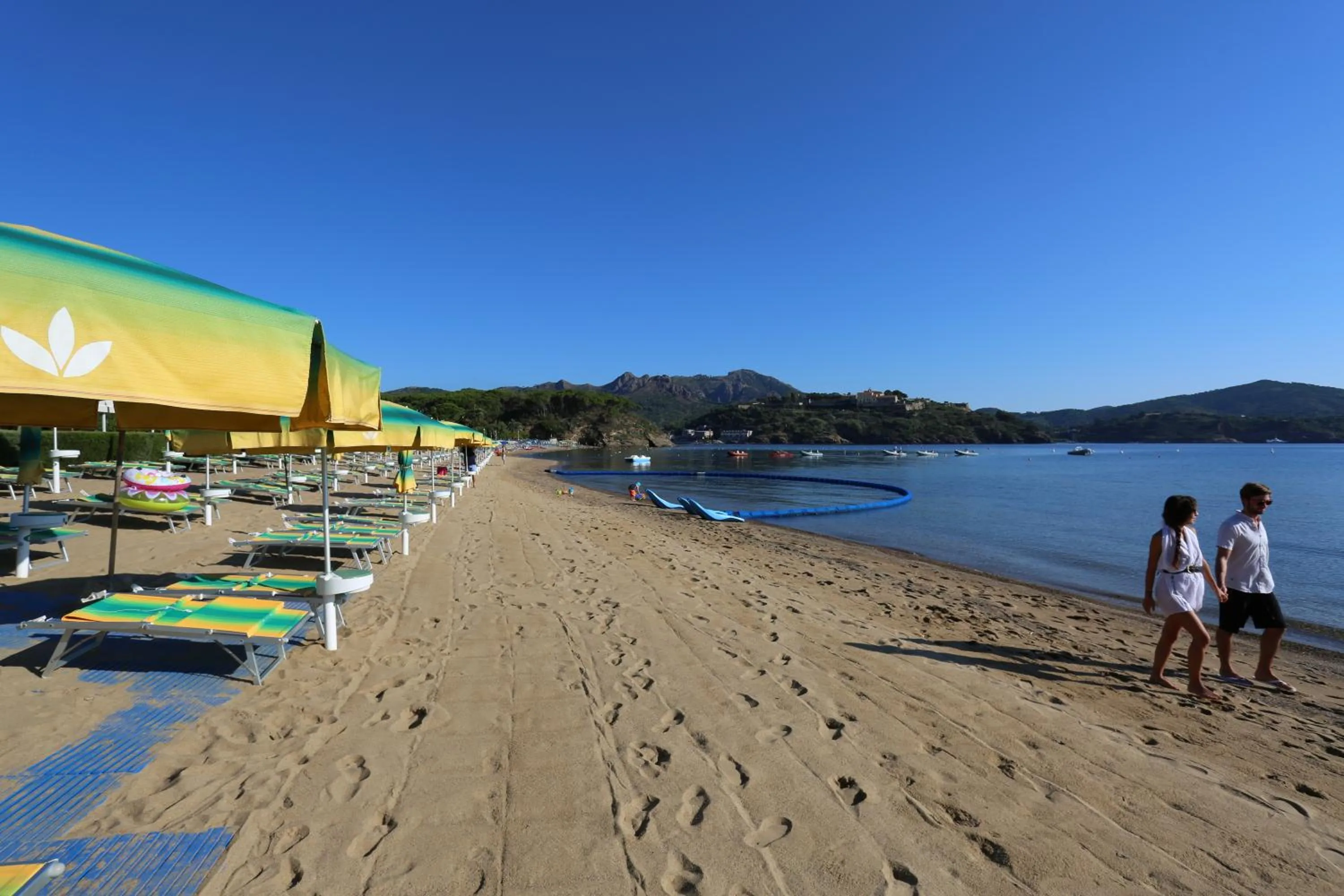 Beach in Residence Le Acacie