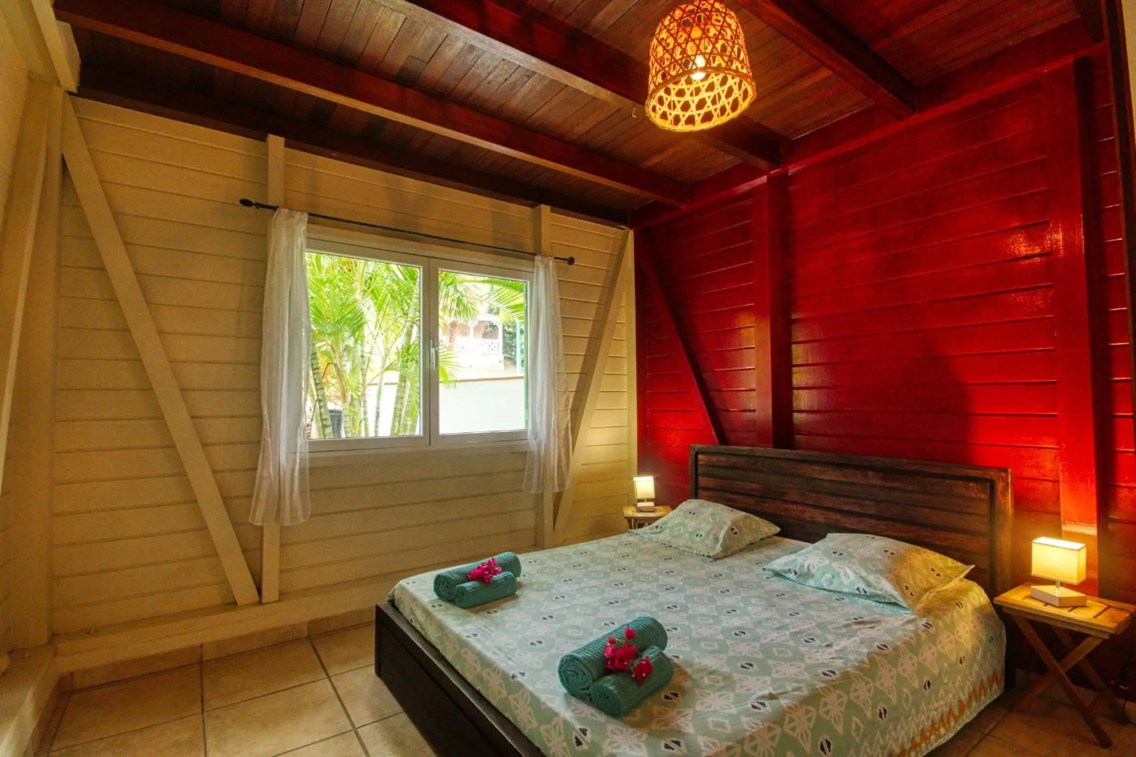 Bed in Villa avec piscine MQTI14