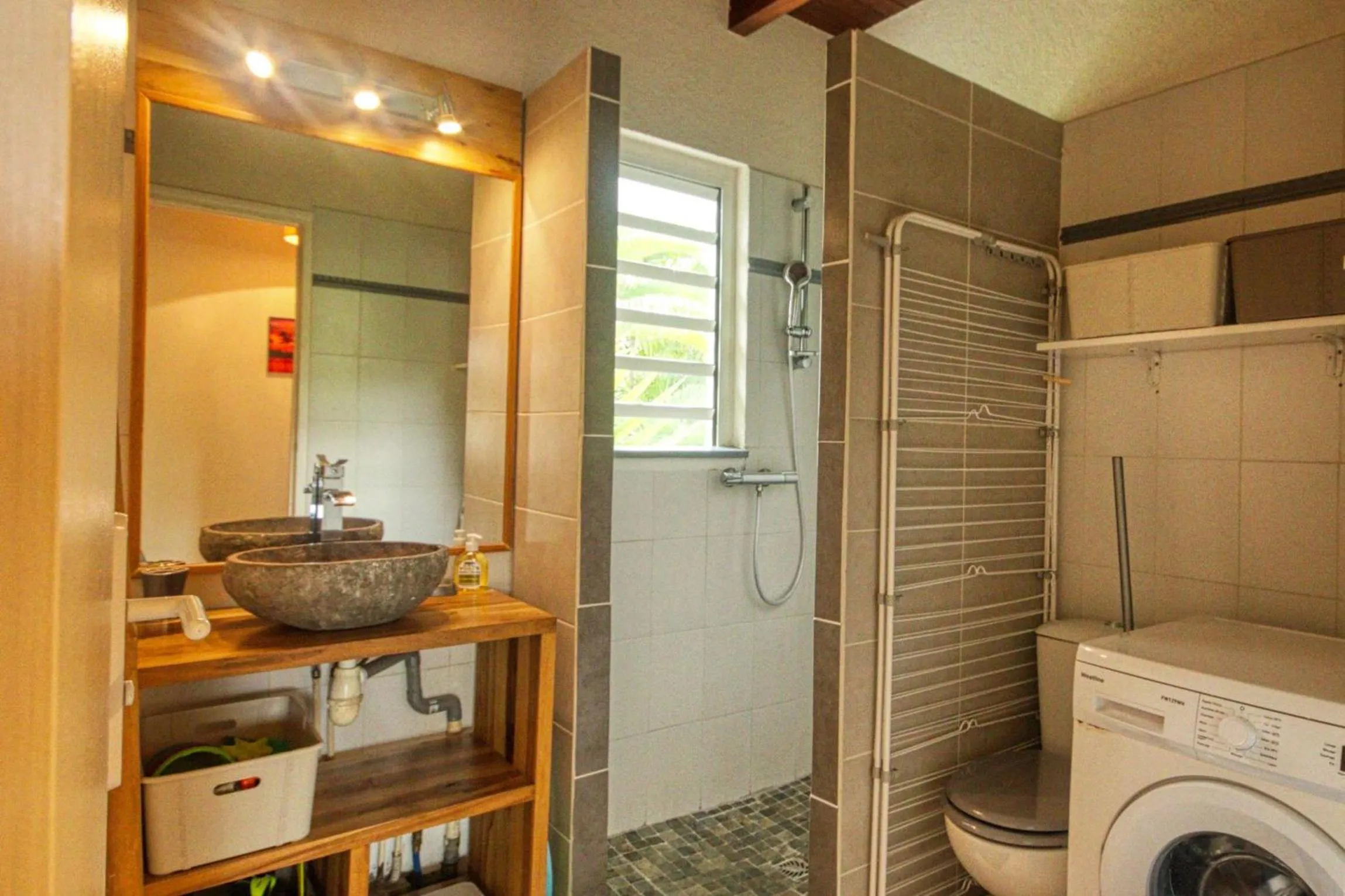 Bathroom in Villa avec piscine MQTI14