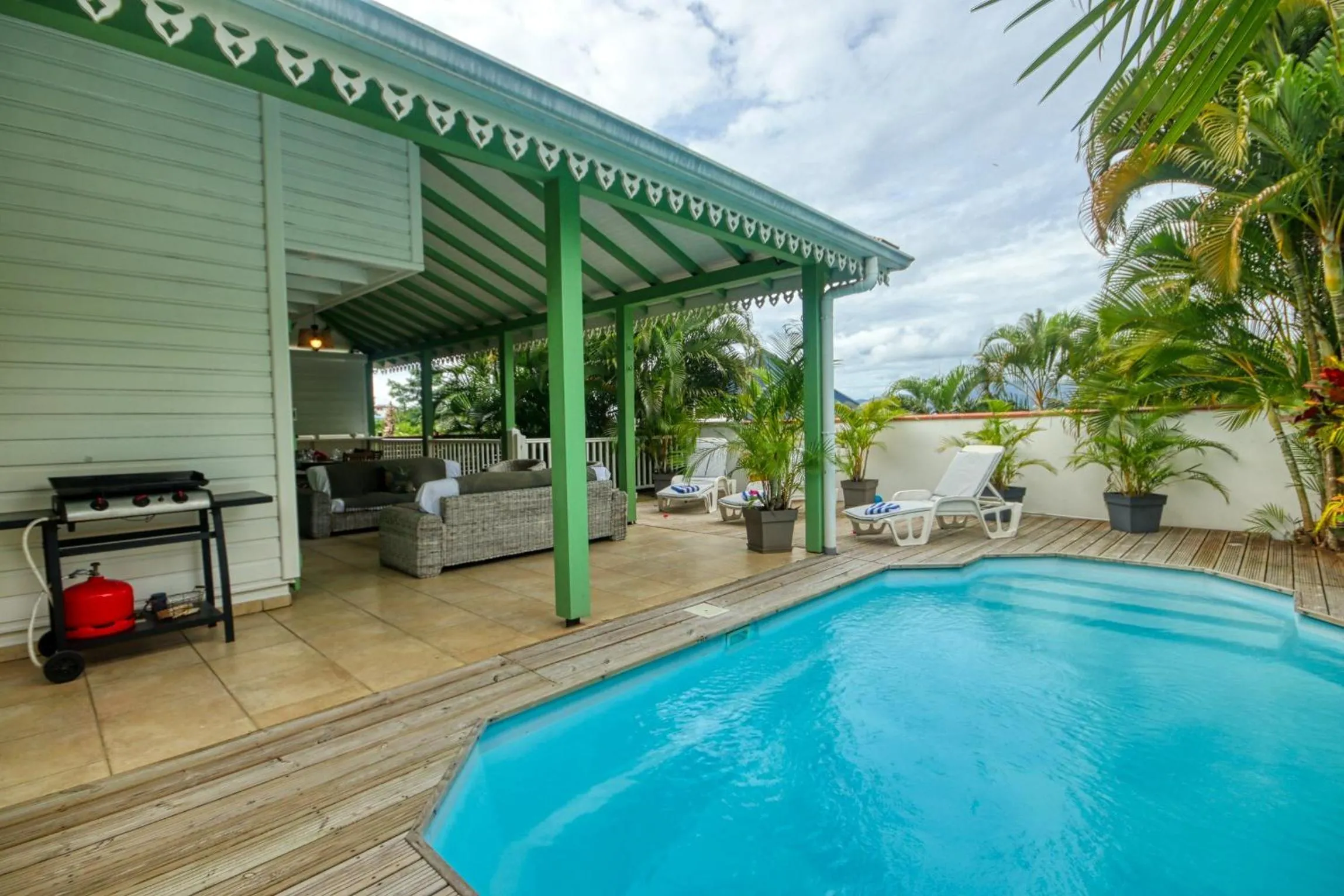 Swimming pool in Villa avec piscine MQTI14