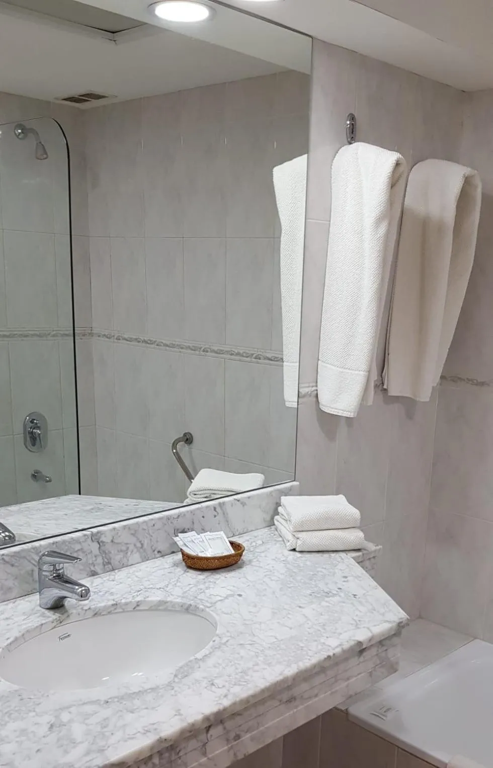 Bathroom in Hotel Austral Bahía Blanca
