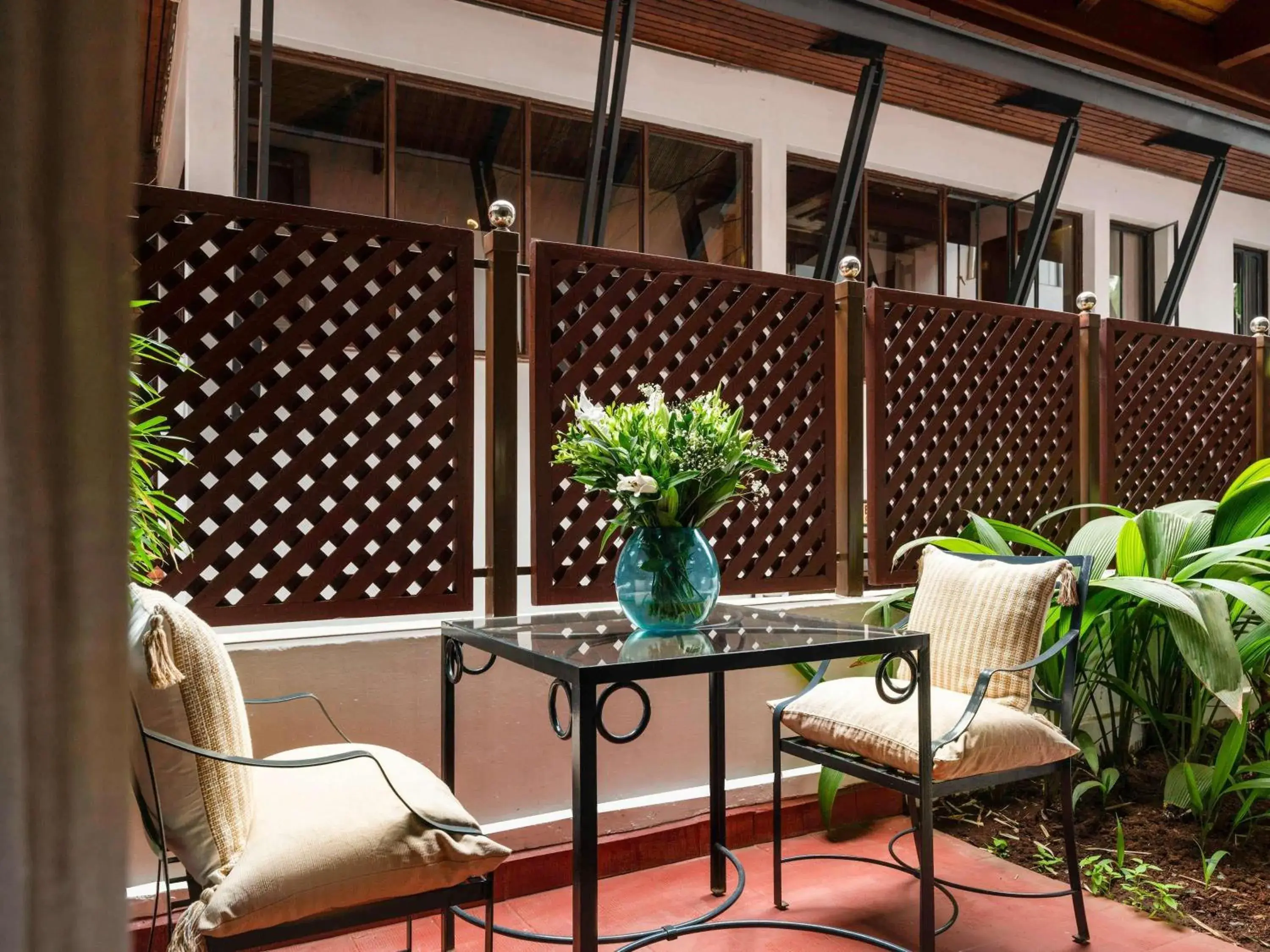 Deluxe King Room in Fairmont The Norfolk Deluxe King Room in Fairmont The Norfolk