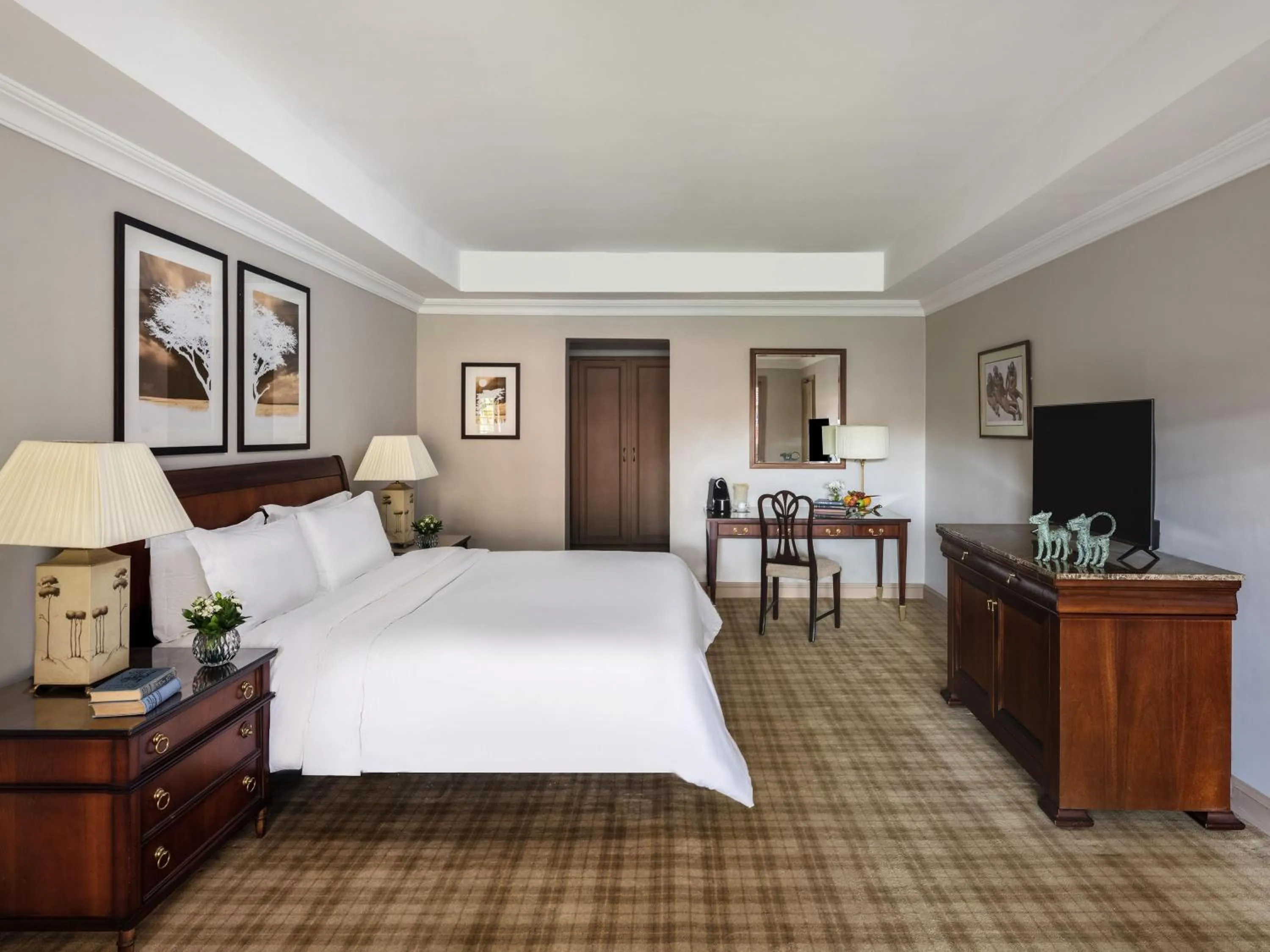 Bedroom, Bed in Fairmont The Norfolk