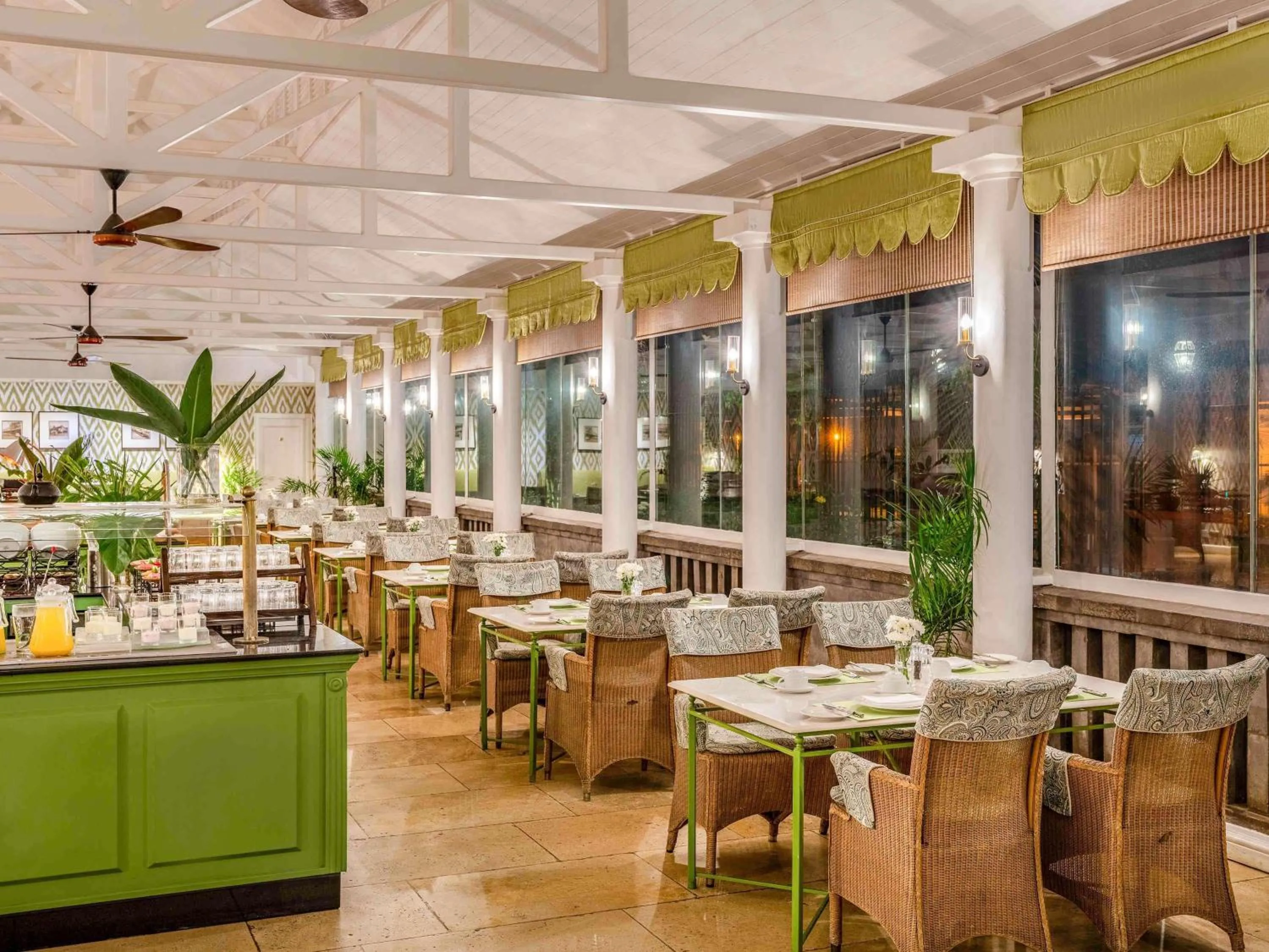 Restaurant/places to eat in Fairmont The Norfolk